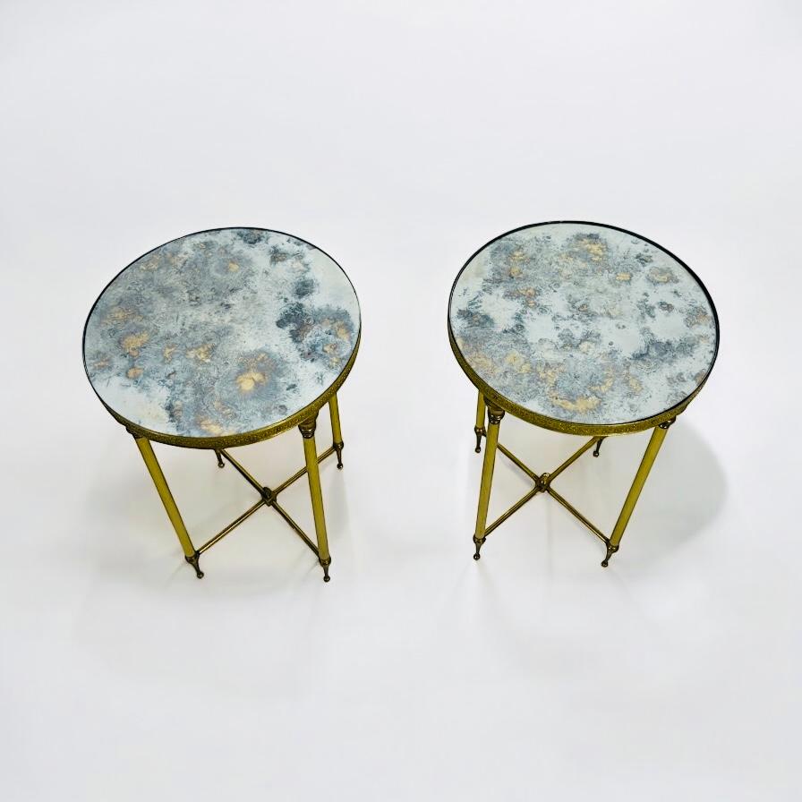 Mid-Century Modern Pair of circular Side Table brass and oxyde mirror For Sale