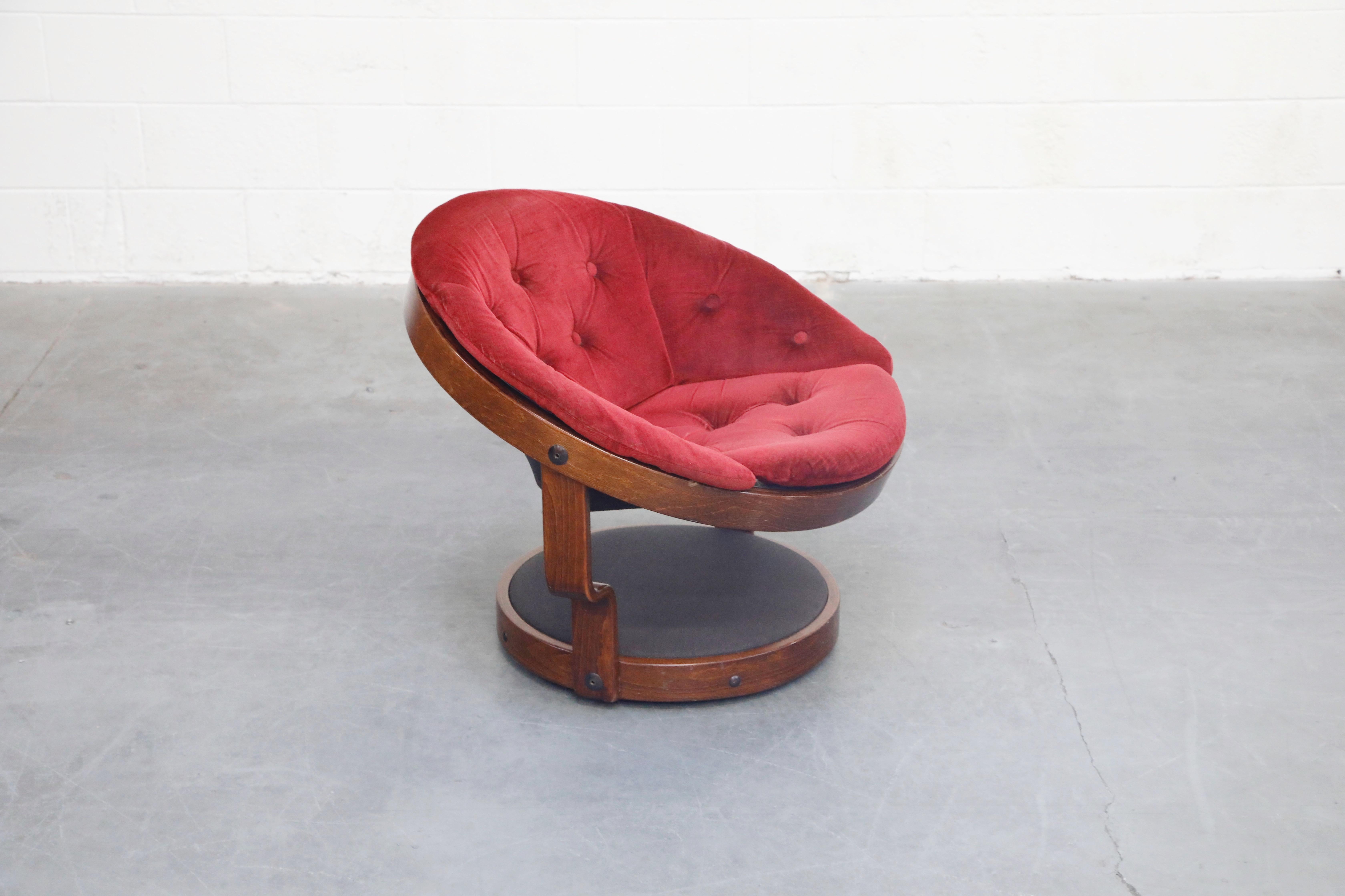 Pair of Circular Swivel Lounge Chairs by Oddmund Vad, 1970s, Signed 1
