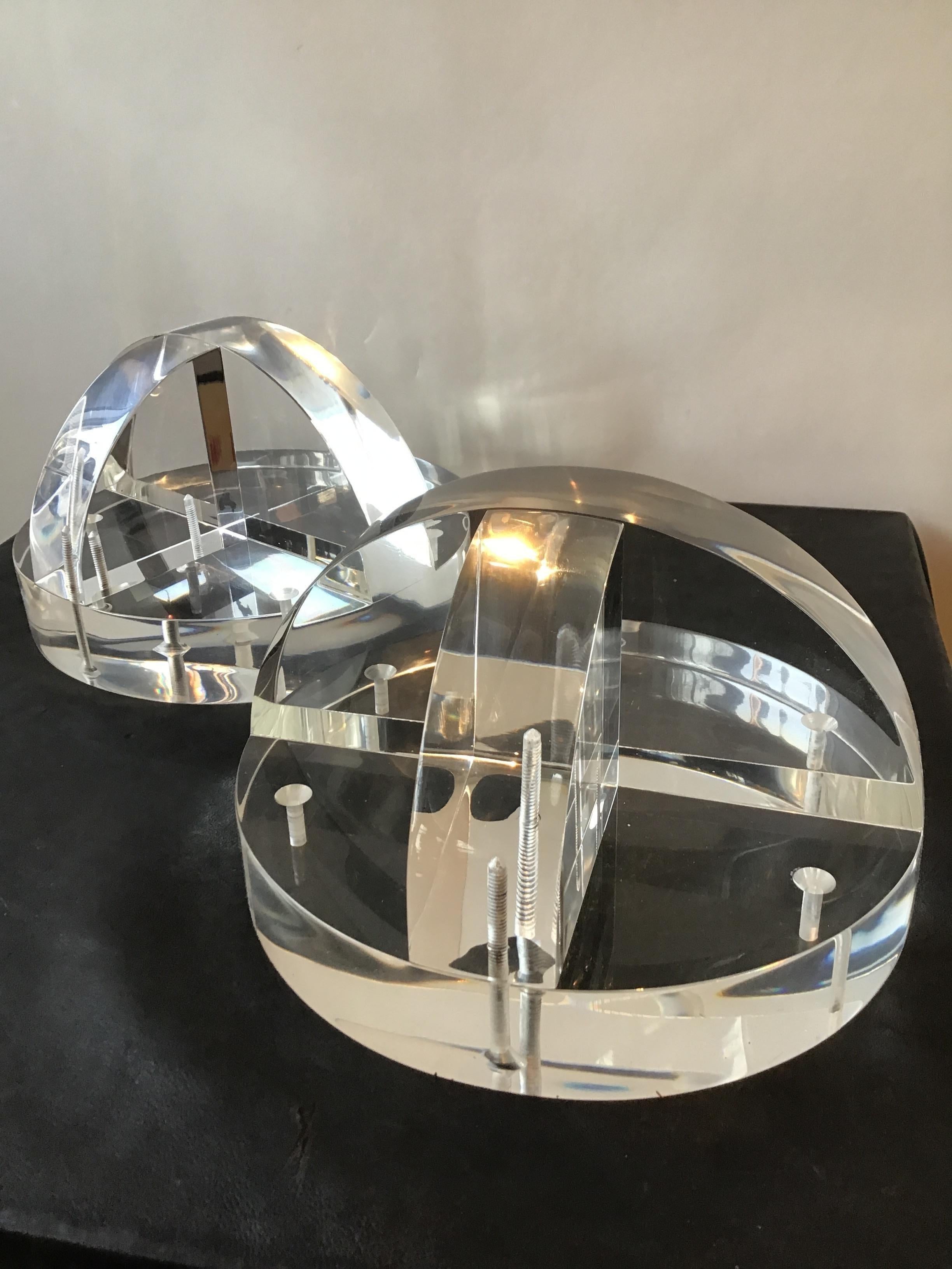 Pair of Circular Thick Lucite Wall Shelves In Good Condition In Tarrytown, NY