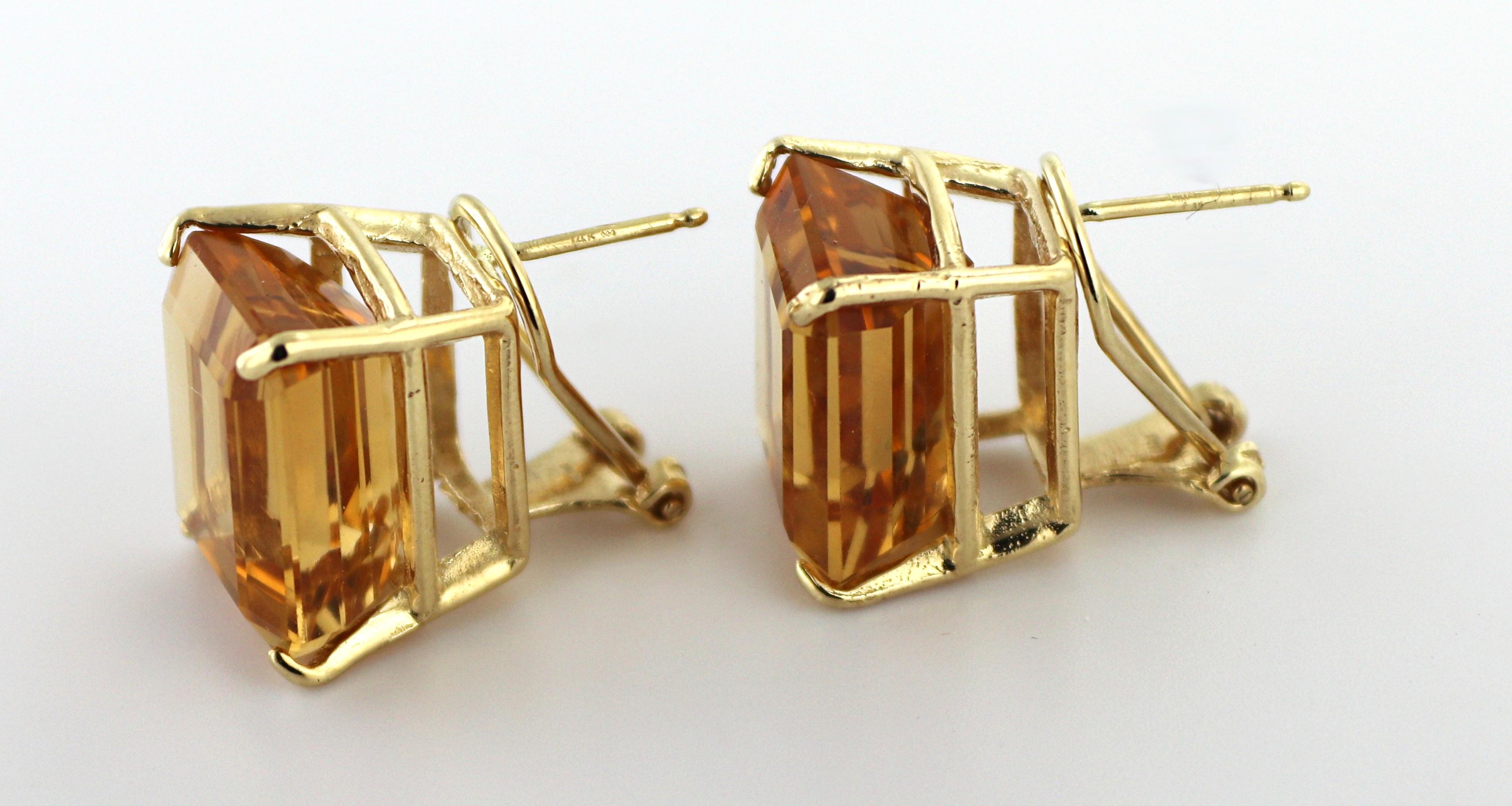 Artisan Pair of Citrine, 14K Yellow Gold Earrings For Sale