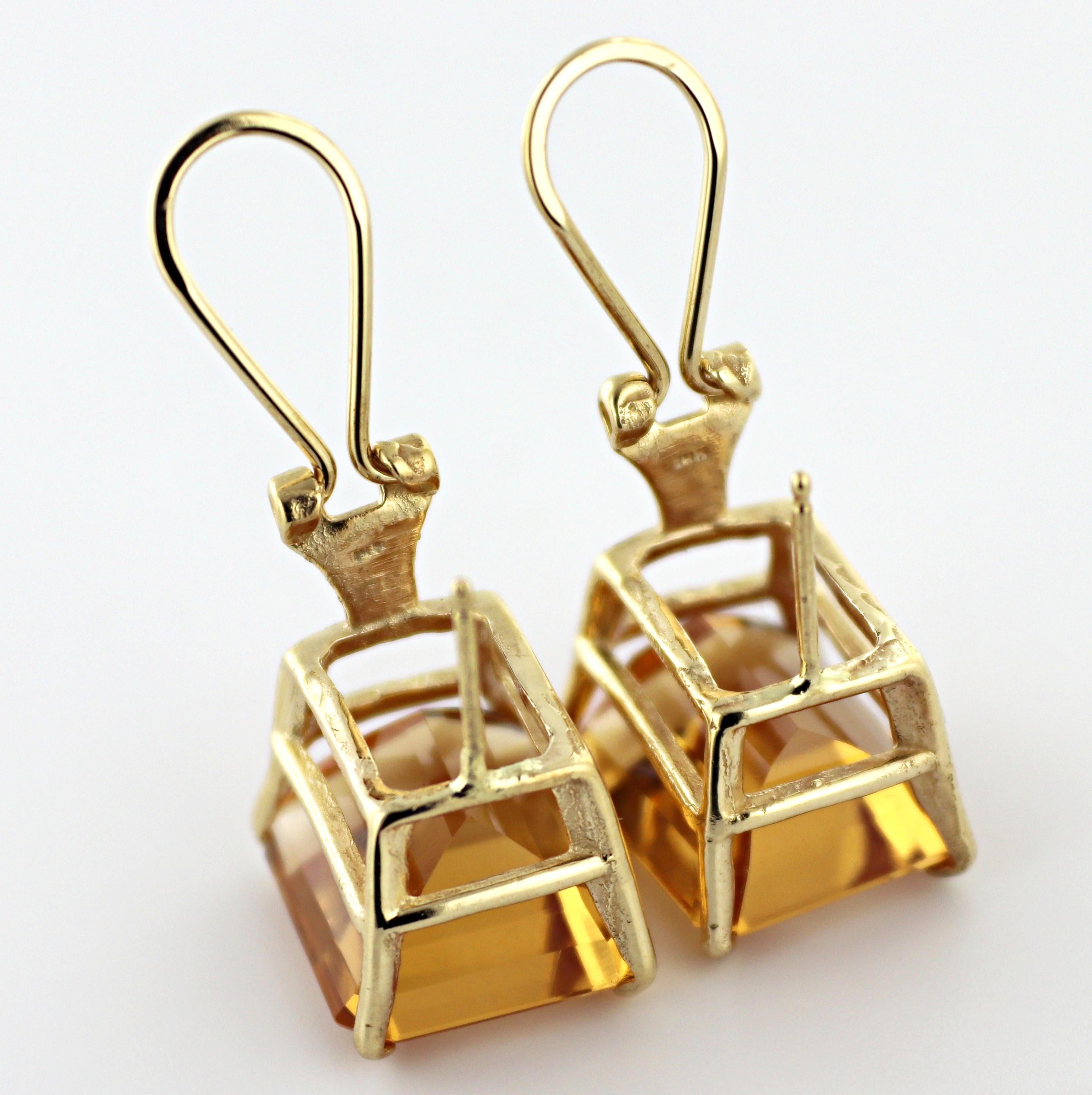Pair of Citrine, 14K Yellow Gold Earrings For Sale 1