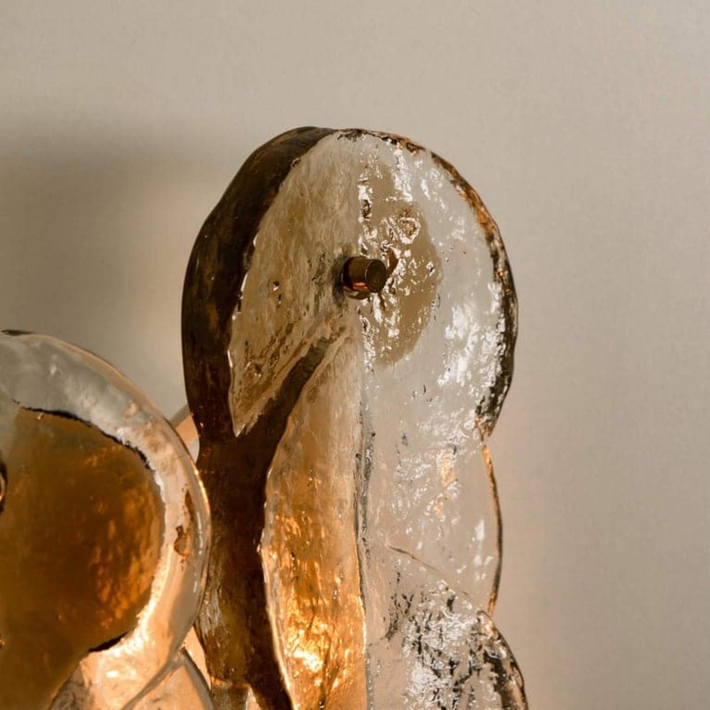 Pareja de apliques o candelabros de cristal helado con remolino de cítricos de J.T. Kalmar, 1969 en venta 3