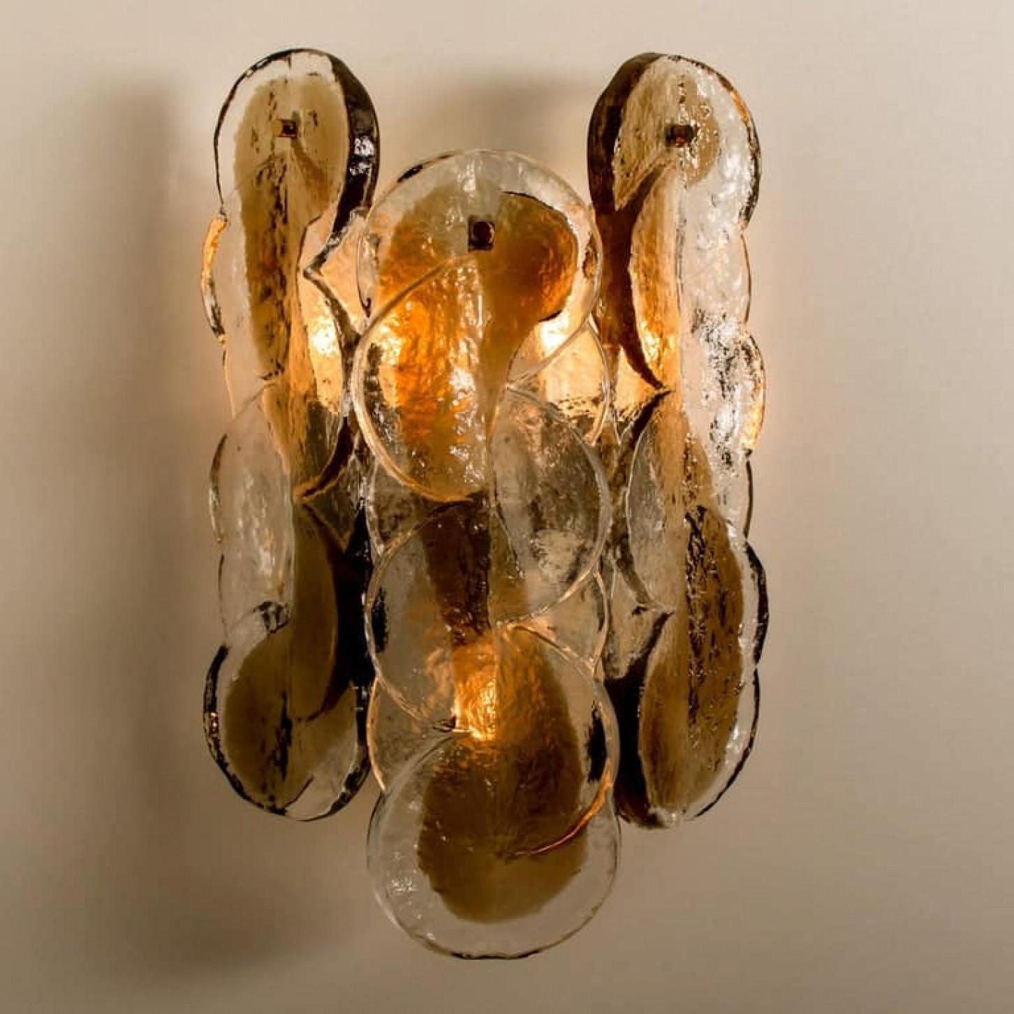 Pareja de apliques o candelabros de cristal helado con remolino de cítricos de J.T. Kalmar, 1969 en venta 4
