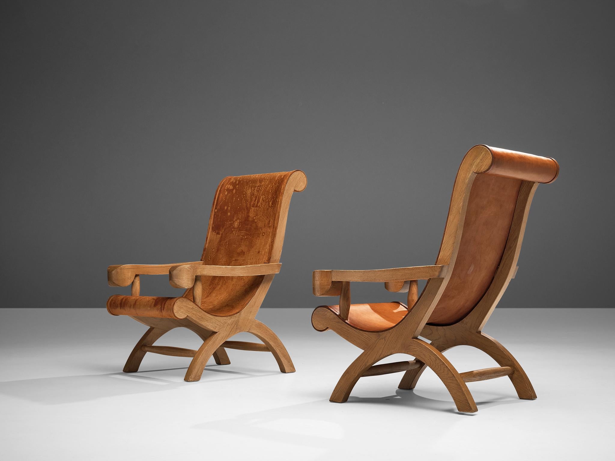 Mid-20th Century Clara Porset Lounge Chairs 'Butaque' in Original Patinated Leather