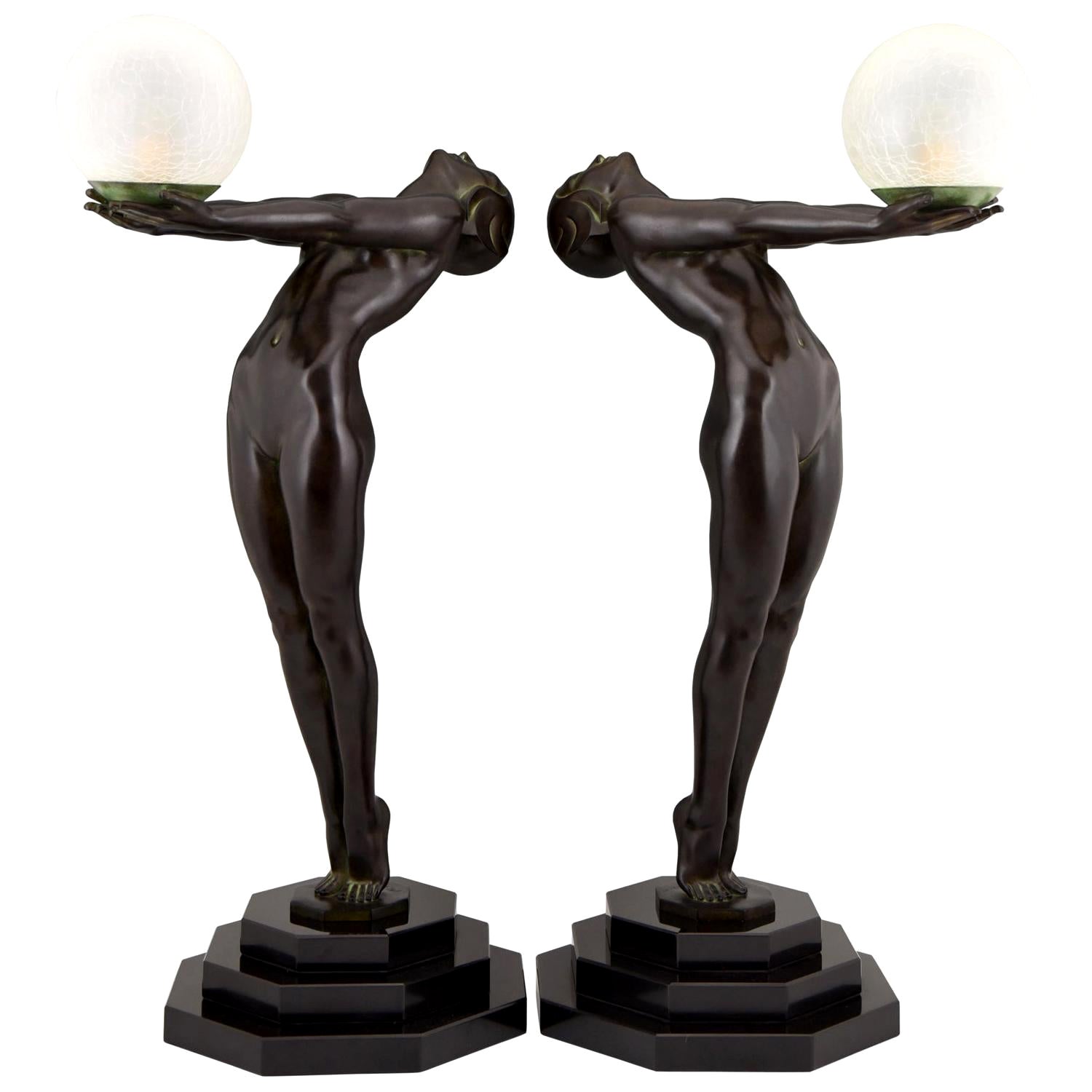 Pareja de Lámparas Clarté Estilo Art Déco Max Le Verrier Desnudo con Globo 84 cm 33 pulgadas