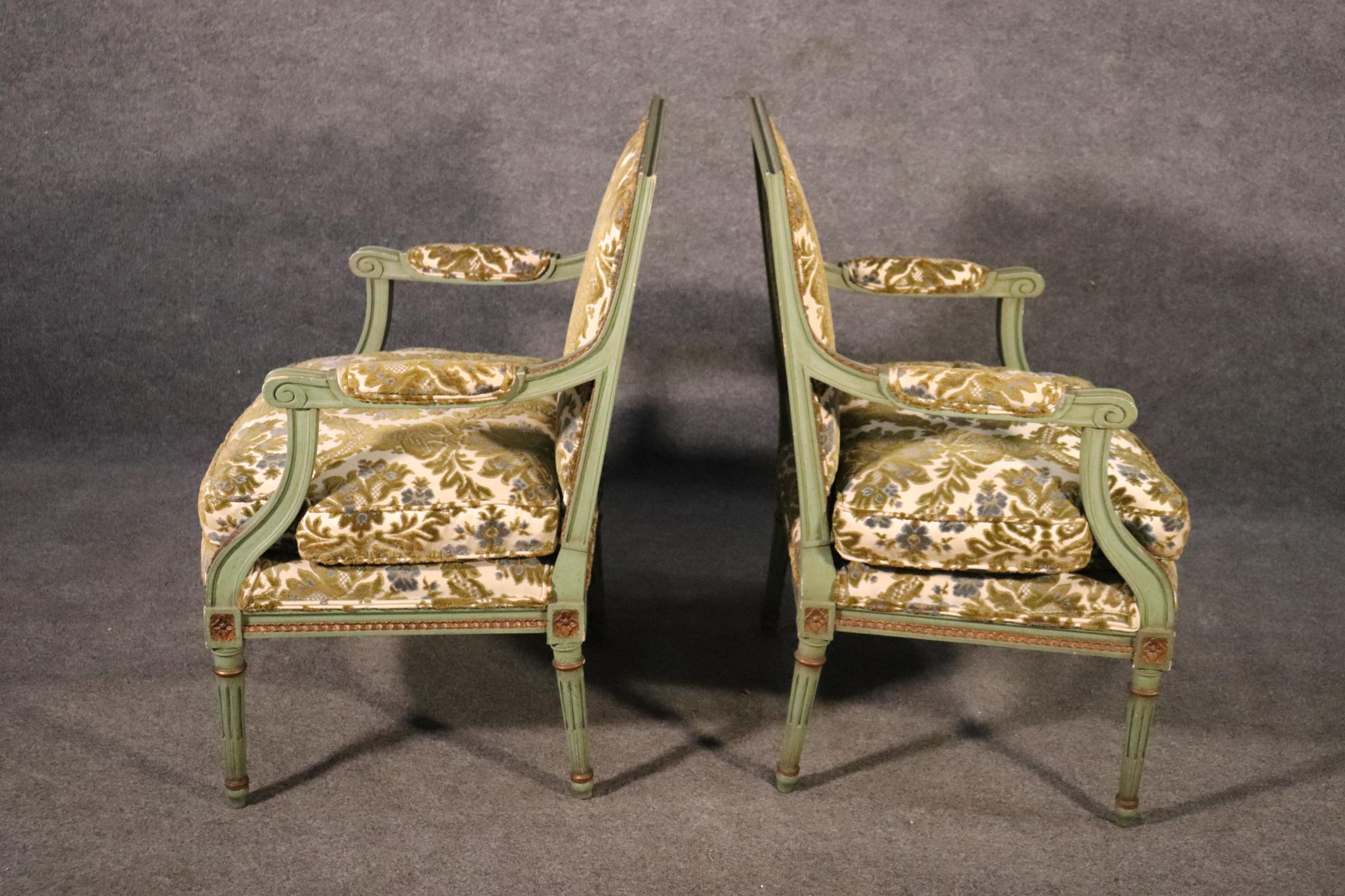 Pair of Class Square Back Paint Decorated Louis XVI Bergere Chairs, Circa 1950 5