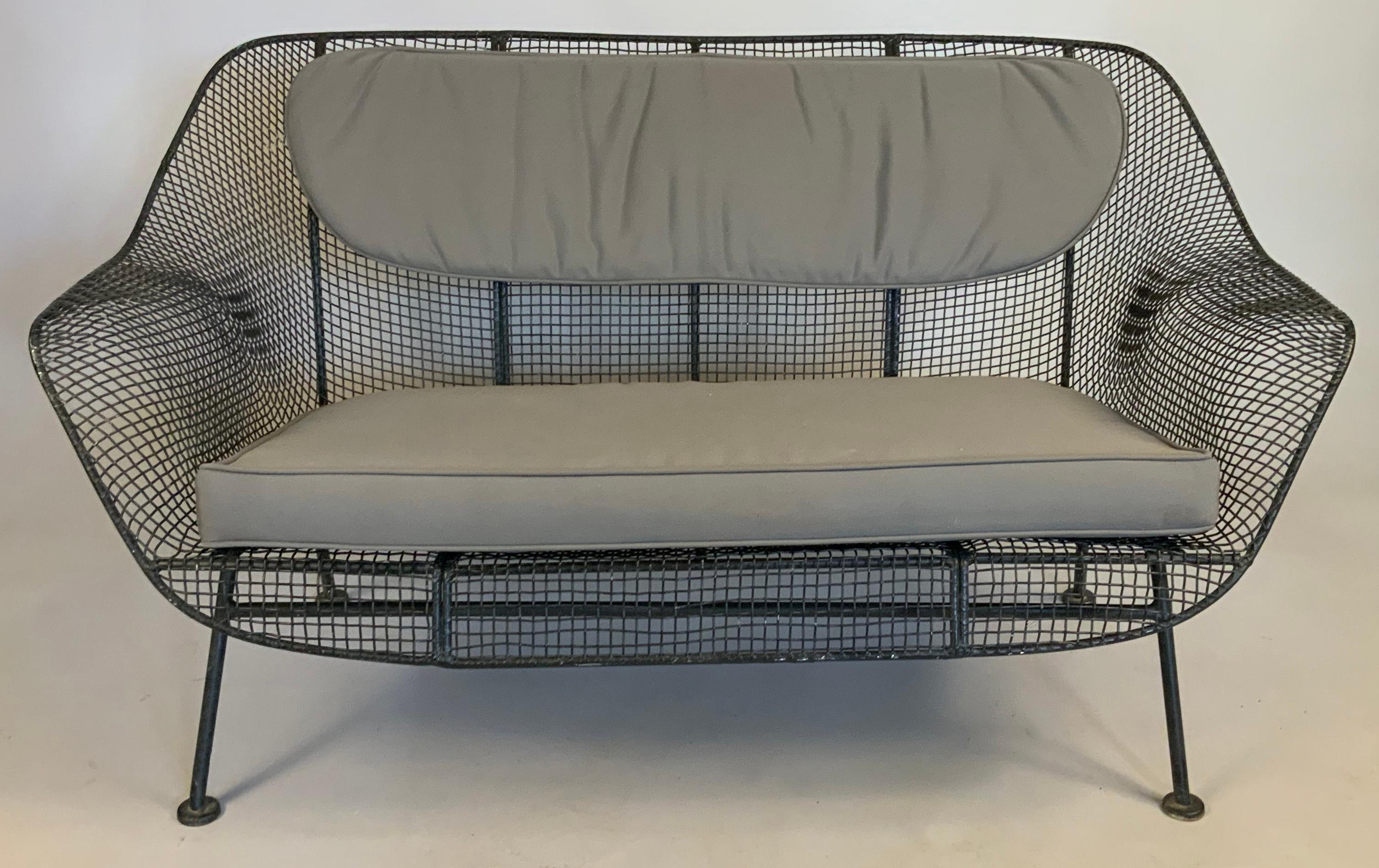 Pair of Classic 1950s 'Sculptura' Settees by Russell Woodard In Good Condition For Sale In Hudson, NY