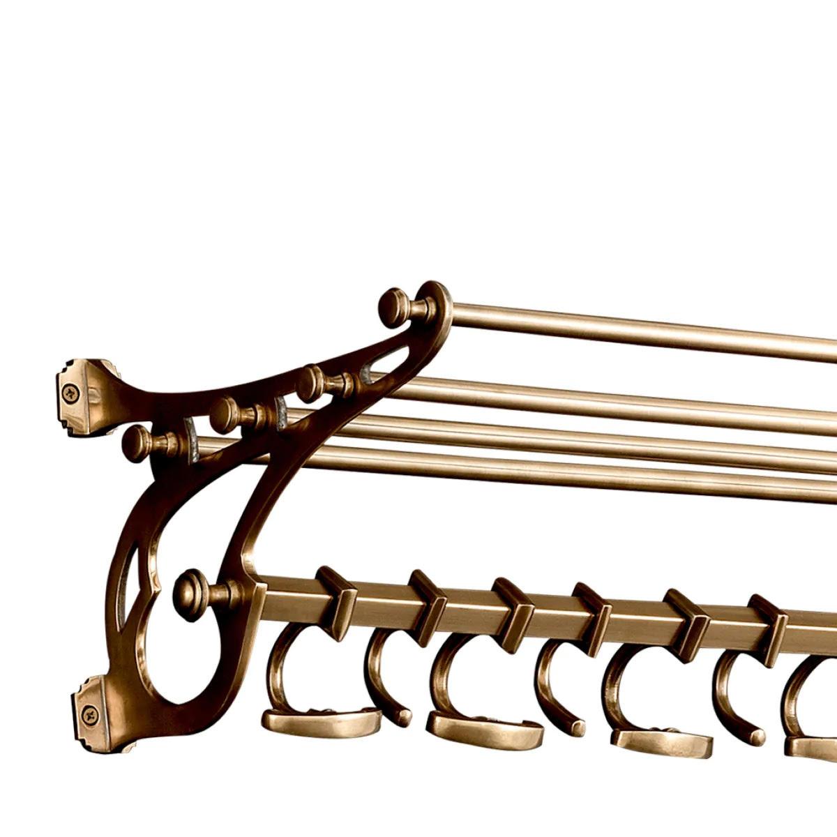 Francese Coppia di appendiabiti classici, finitura ottone antico. in vendita