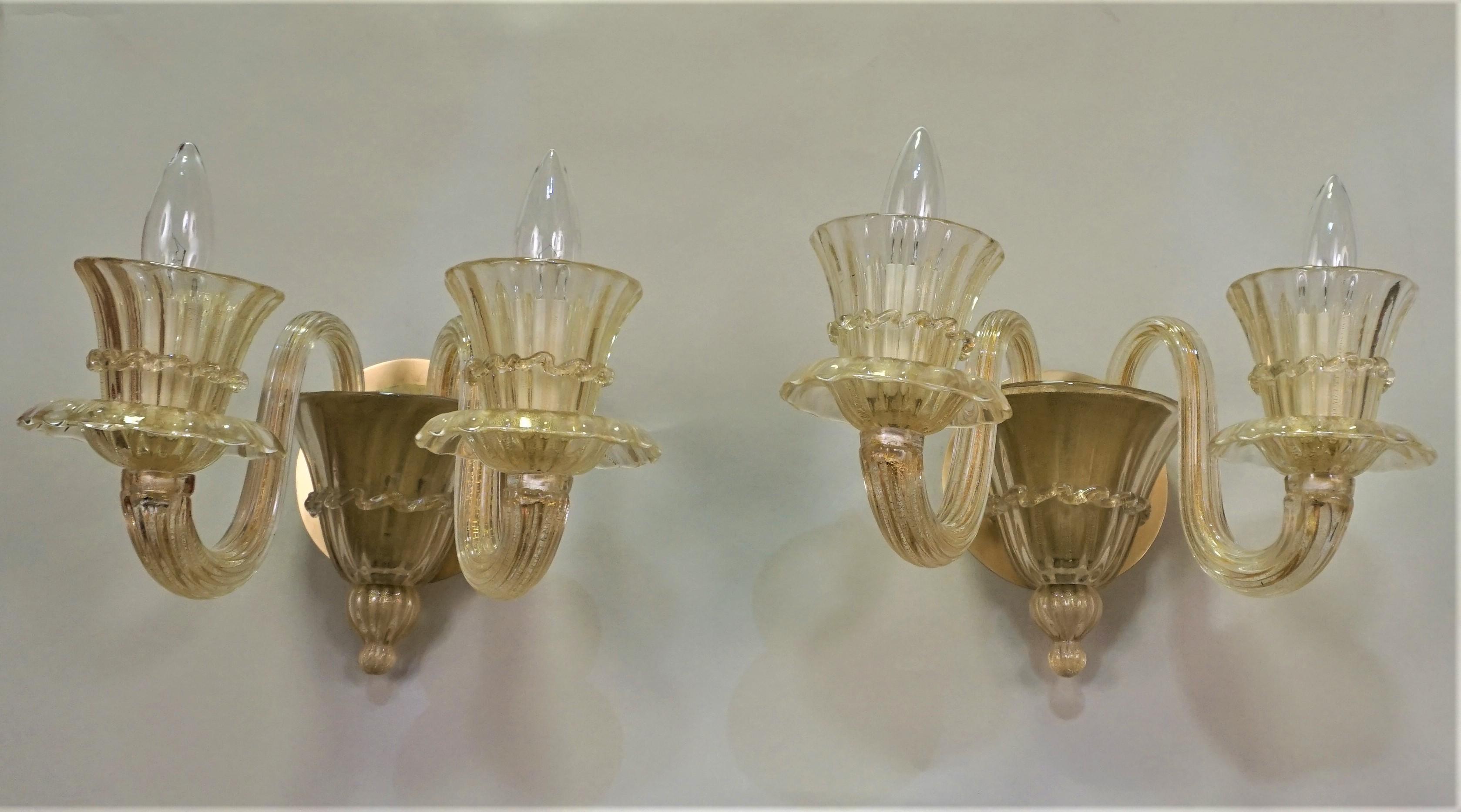 Pair of Classic Design Murano Glass Wall Sconces For Sale 1