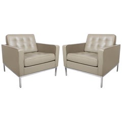 Pair of Classic Florence Knoll for Knoll Studio Tufted Tan Leather Lounge Chairs
