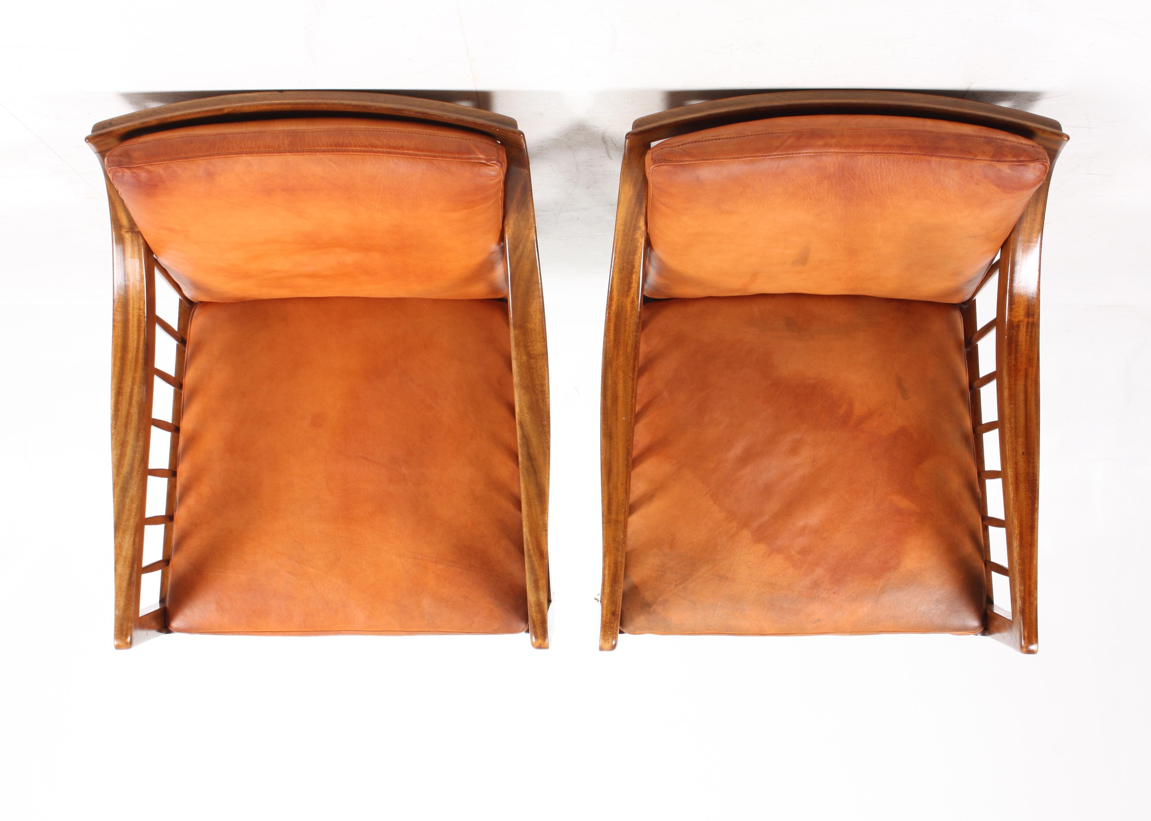 Pair of Classic Midcentury Danish Lounge Chairs, 1940s In Good Condition In Lejre, DK