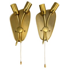 Pair of Classic Mid-Century Modern Gilt Metal Tulip Form Two-Light Sconces