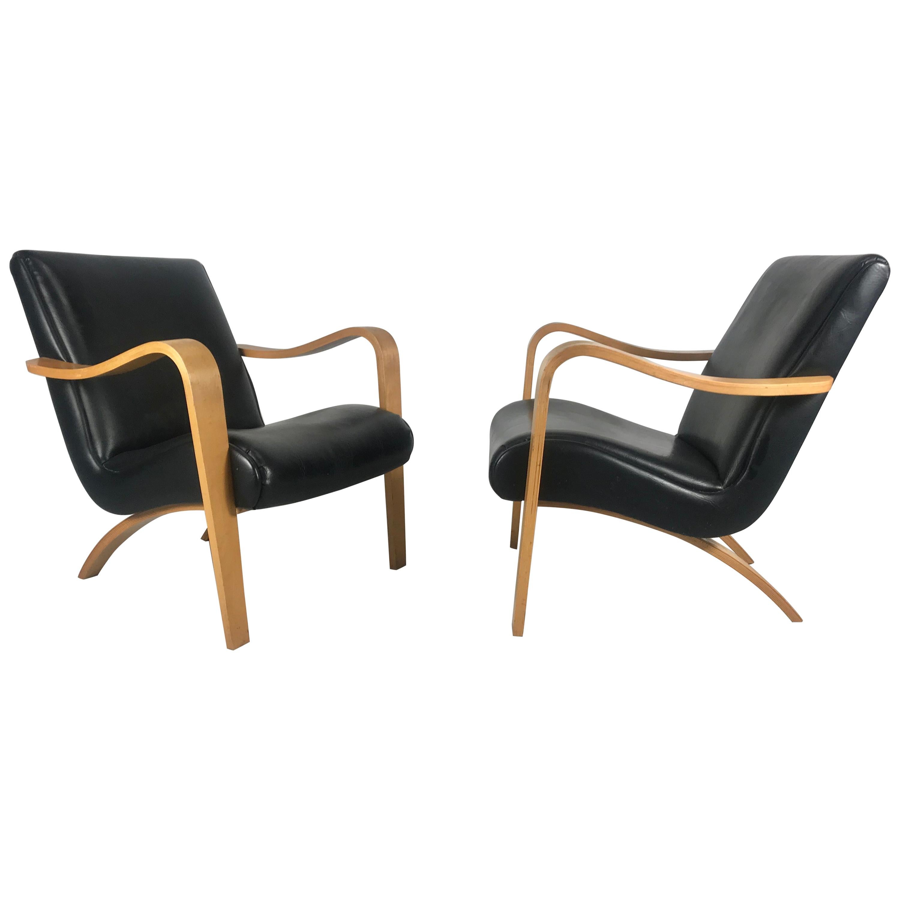 Pair of Classic Modernist Bent Plywood Arm Lounge Chairs by Thonet