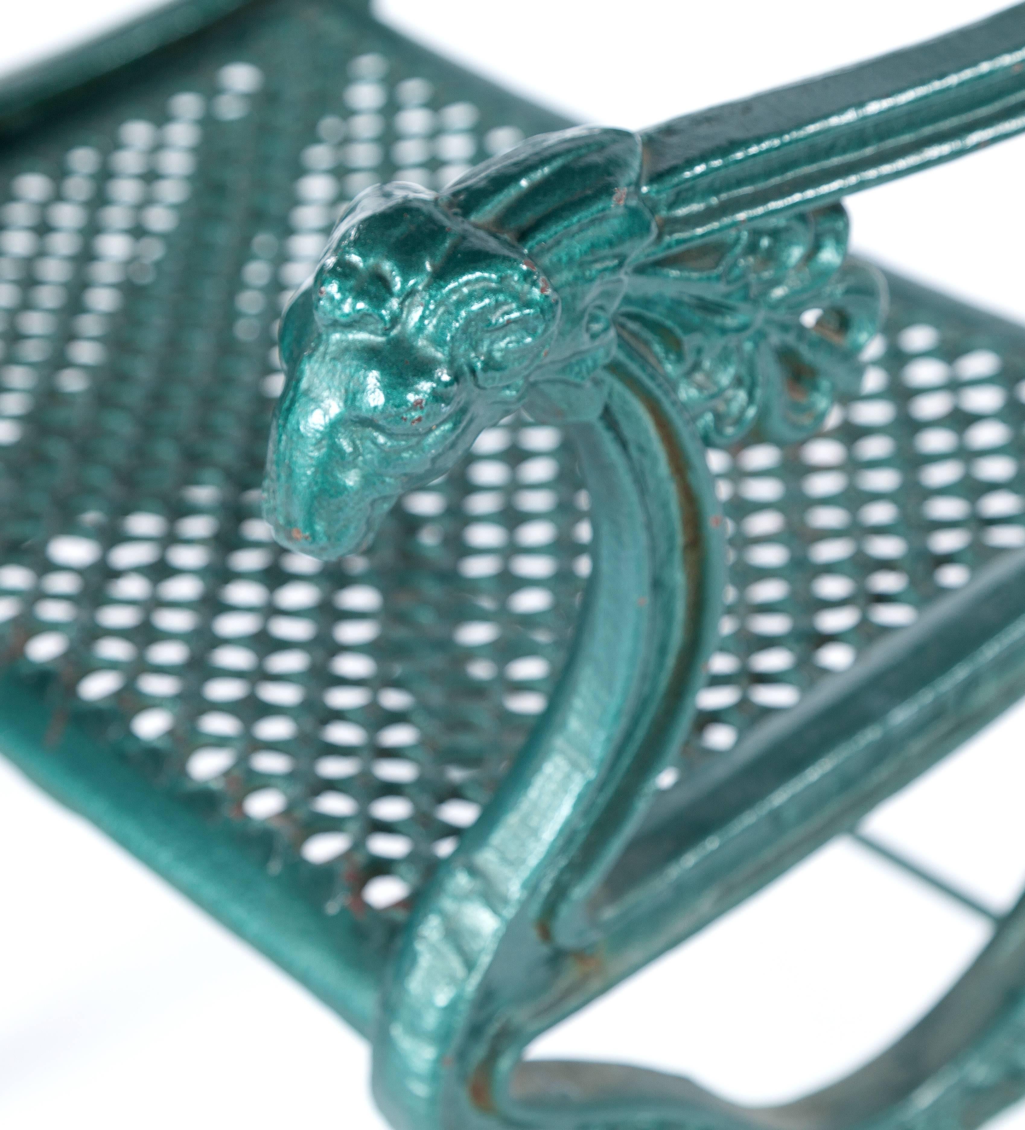 Pair of Classic Roman-Style English Cast Iron Garden Chairs, 19th Century For Sale 2
