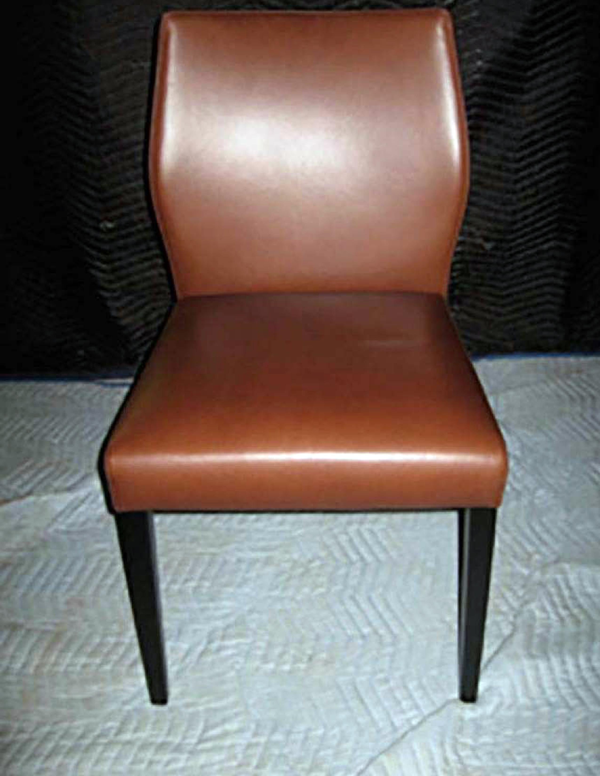 Wittmann Pair of Classic Toga Leather Side Chairs im Zustand „Hervorragend“ in New York, NY