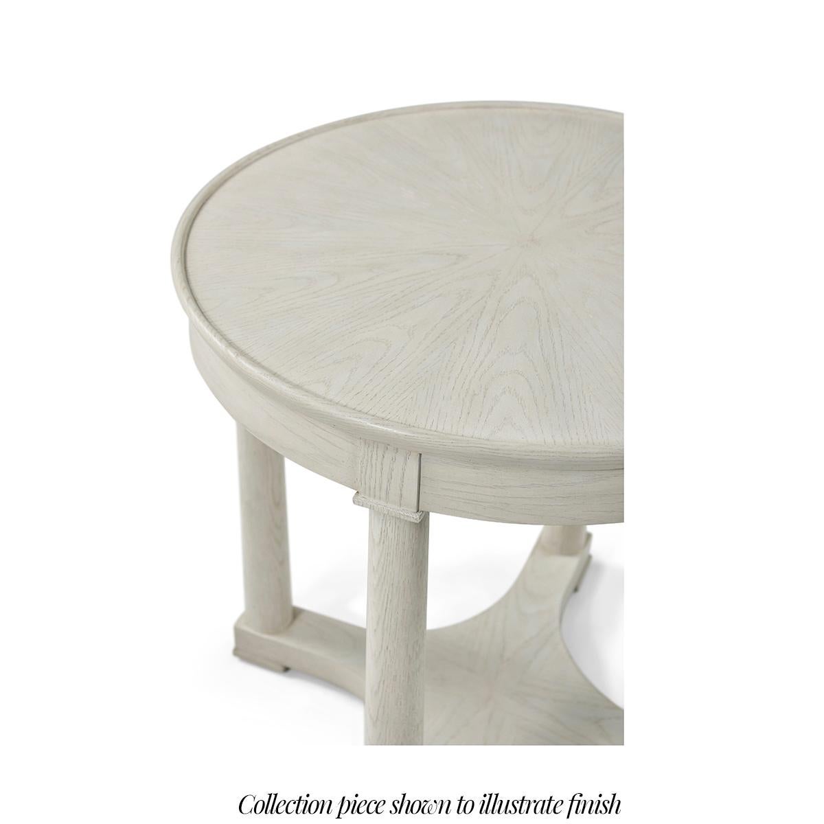 Néoclassique Paire de tables d'appoint Classic White en vente