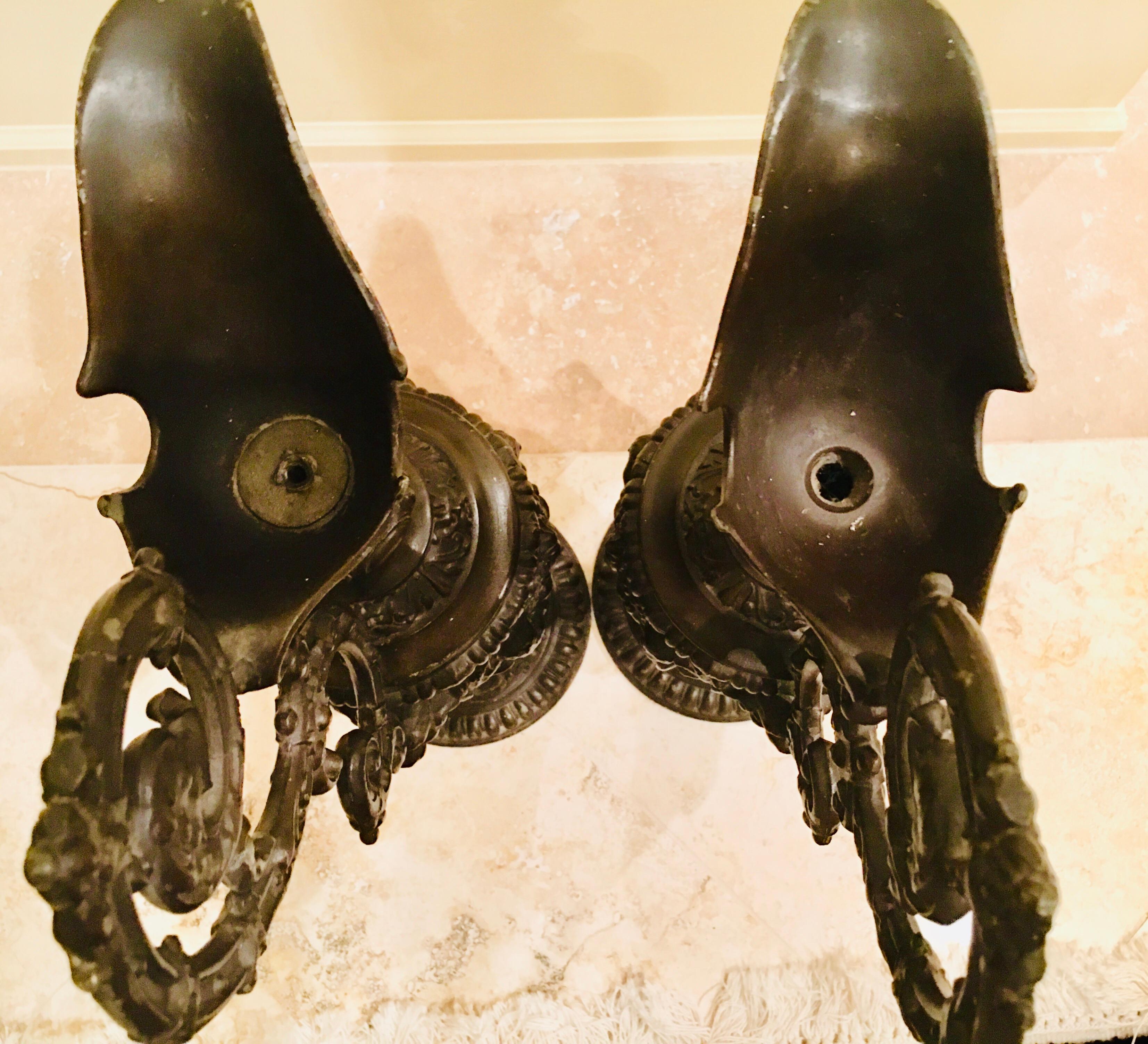 Pair of Classical 19th Century Bronze Fountain Ewers For Sale 9