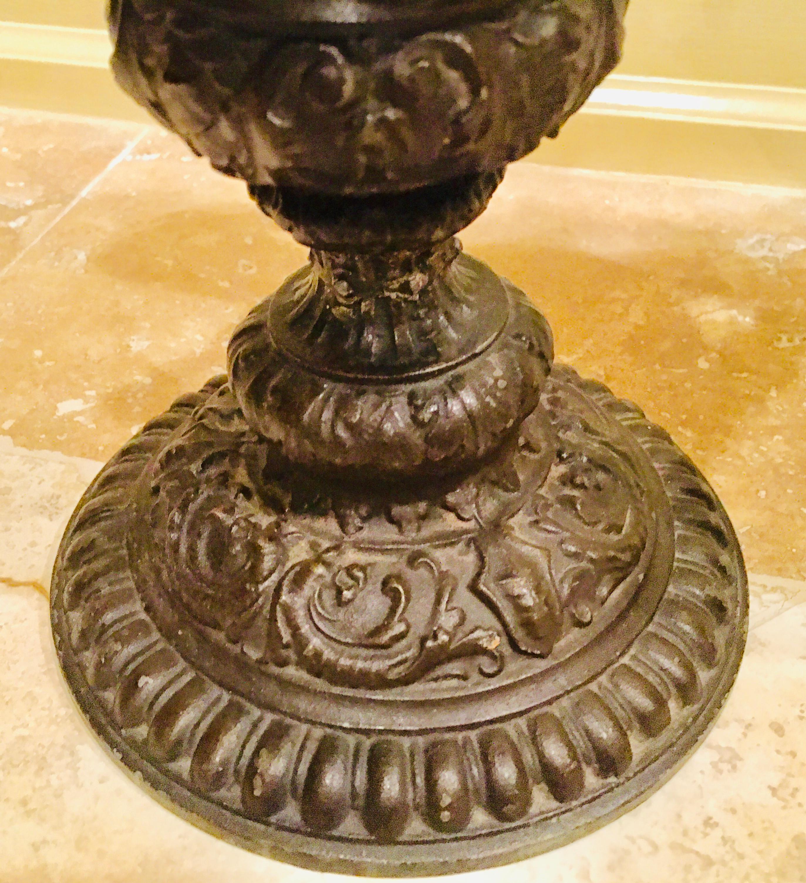Pair of Classical 19th Century Bronze Fountain Ewers For Sale 11