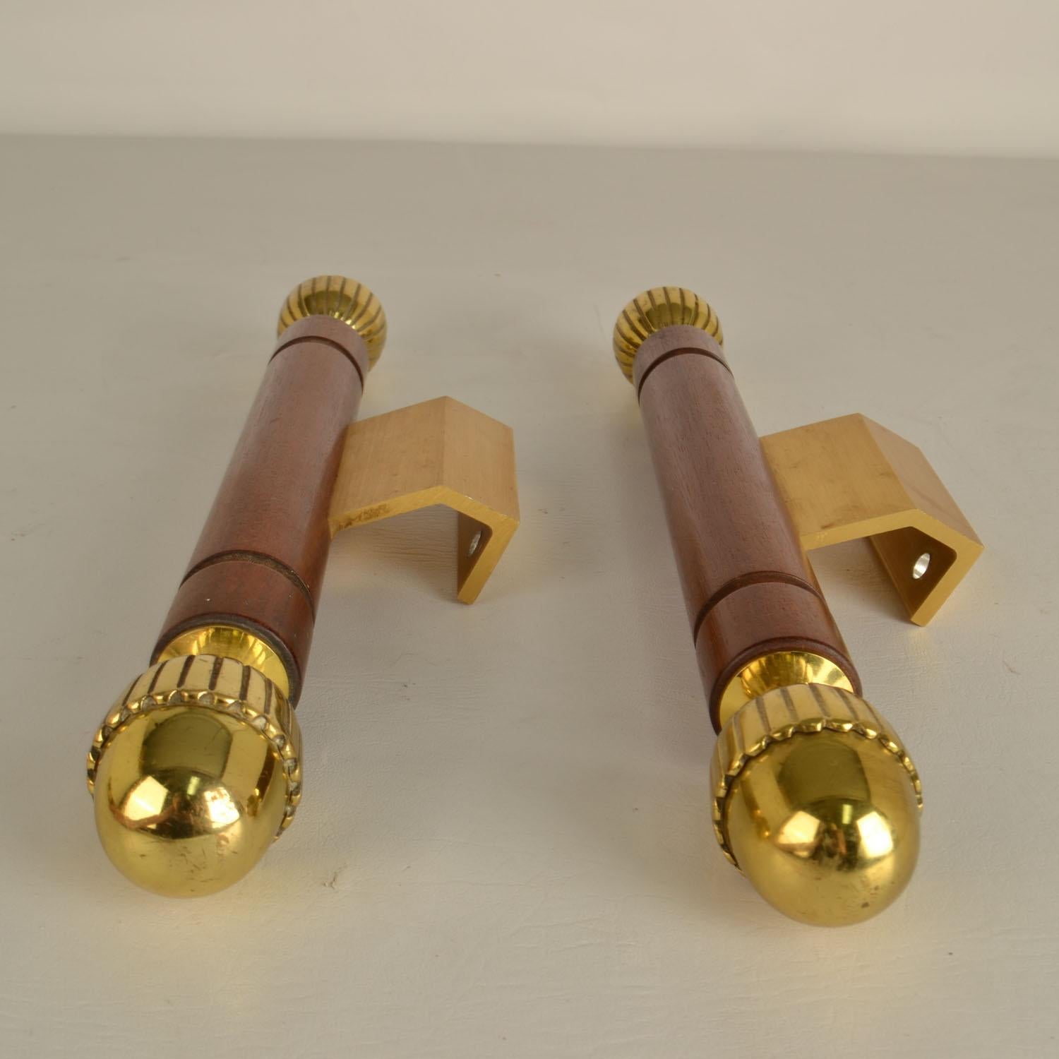 Pair of Classical Push Pull Door Handles in Bronze and Wood In Excellent Condition For Sale In London, GB