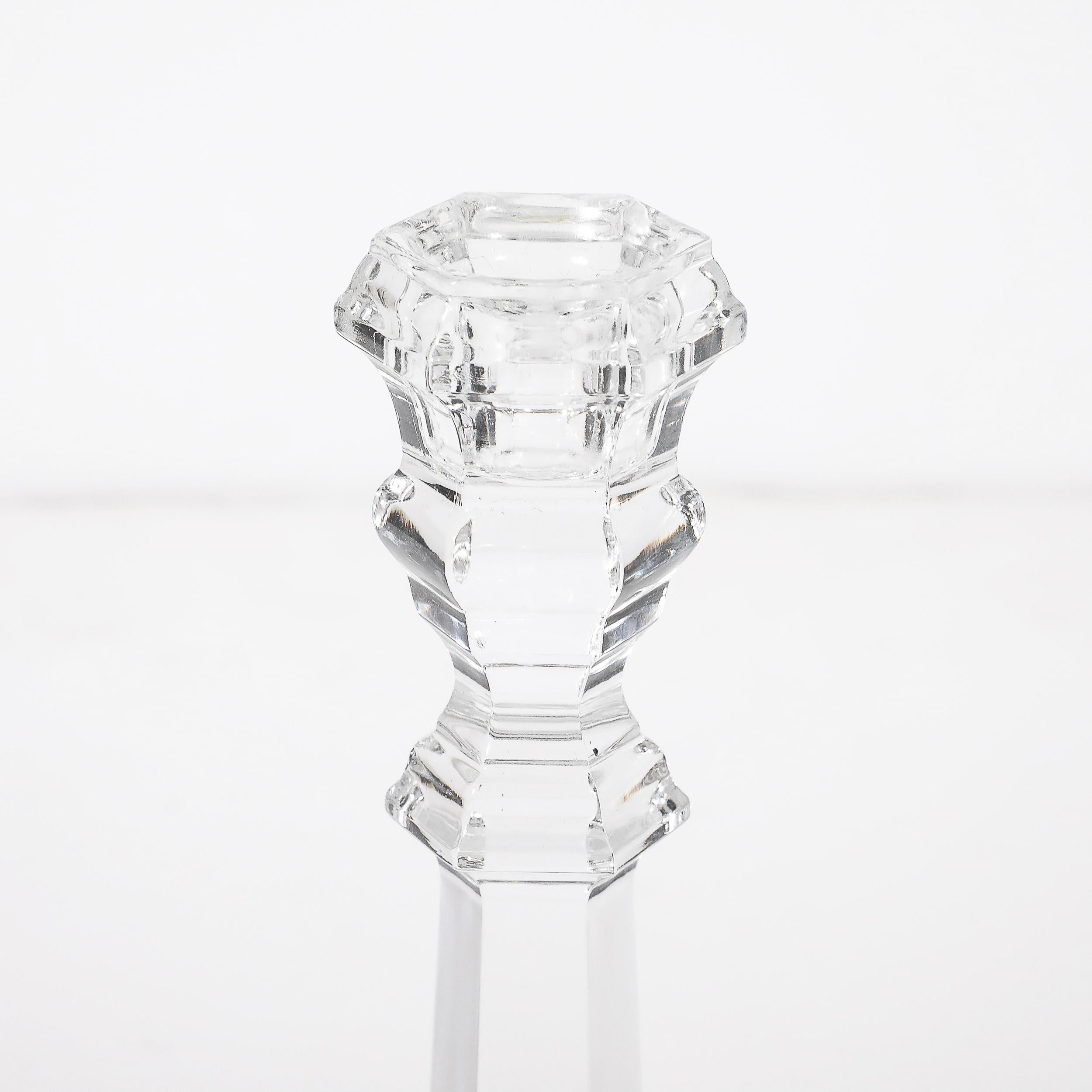 Americano Coppia di classici Tiffany & Co. Portacandele di cristallo in vendita