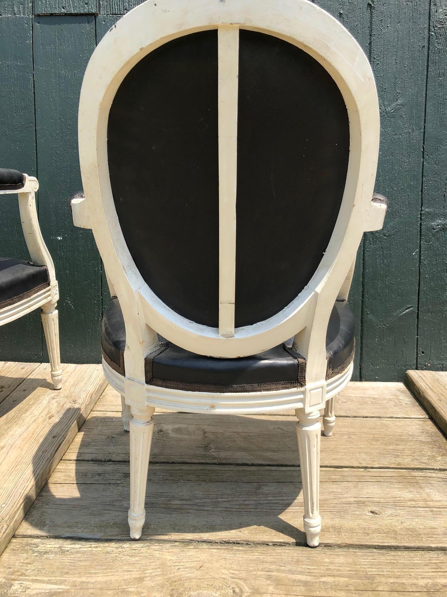 Pair of Classy Black Leather and White Painted Louis XVI Fauteuils Armchairs 6