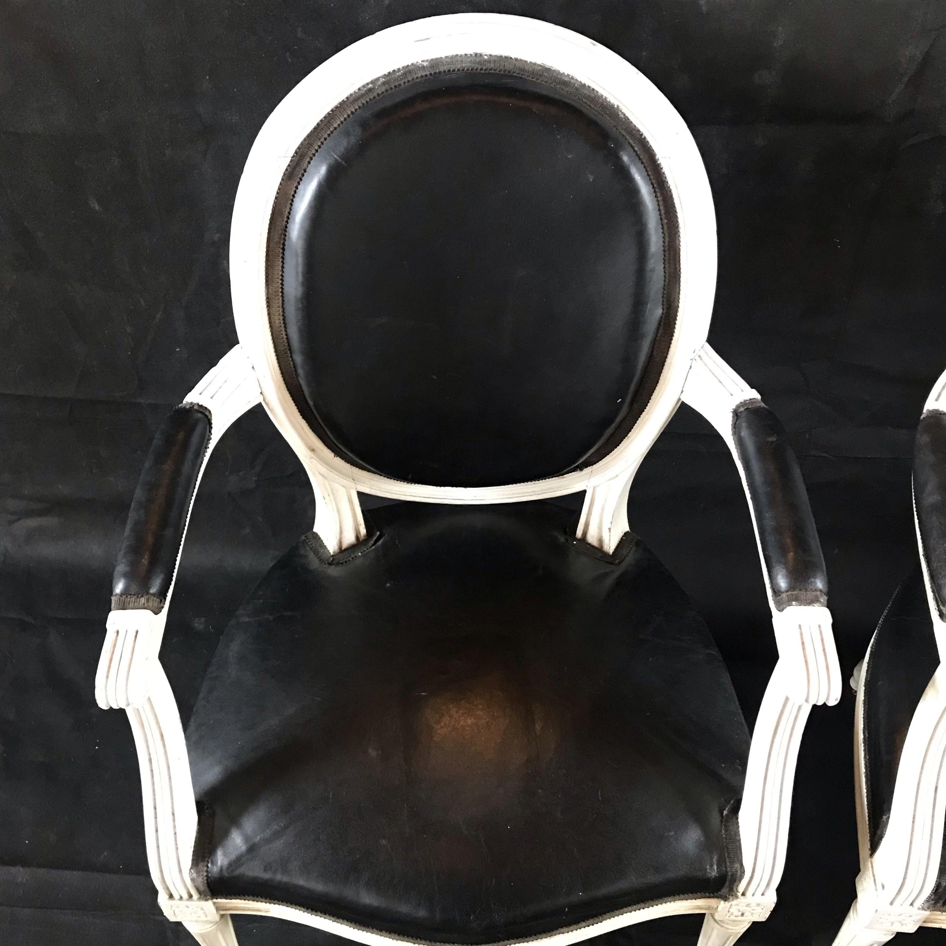 Pair of Classy Black Leather and White Painted Louis XVI Fauteuils Armchairs 3