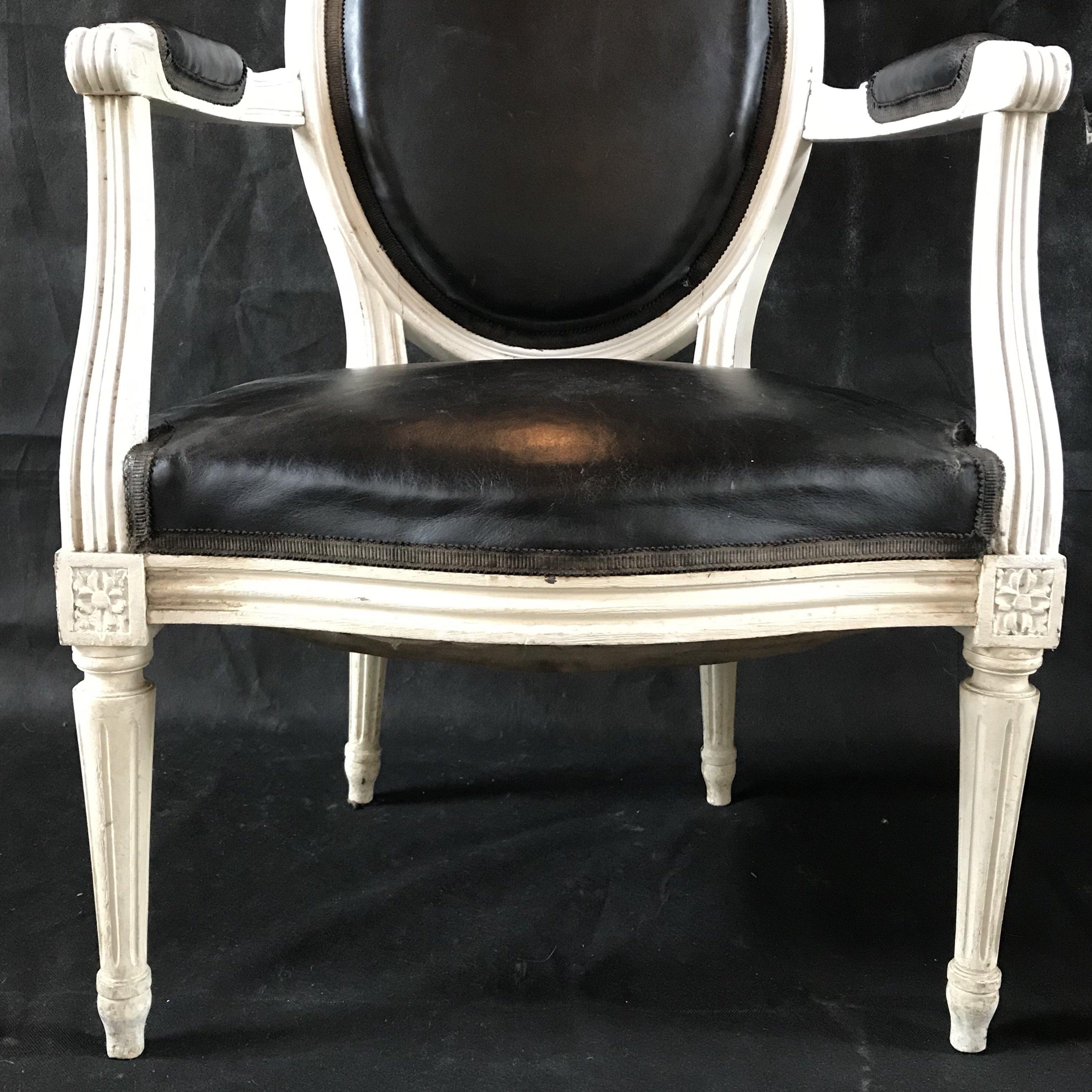 Pair of Classy Black Leather and White Painted Louis XVI Fauteuils Armchairs 4