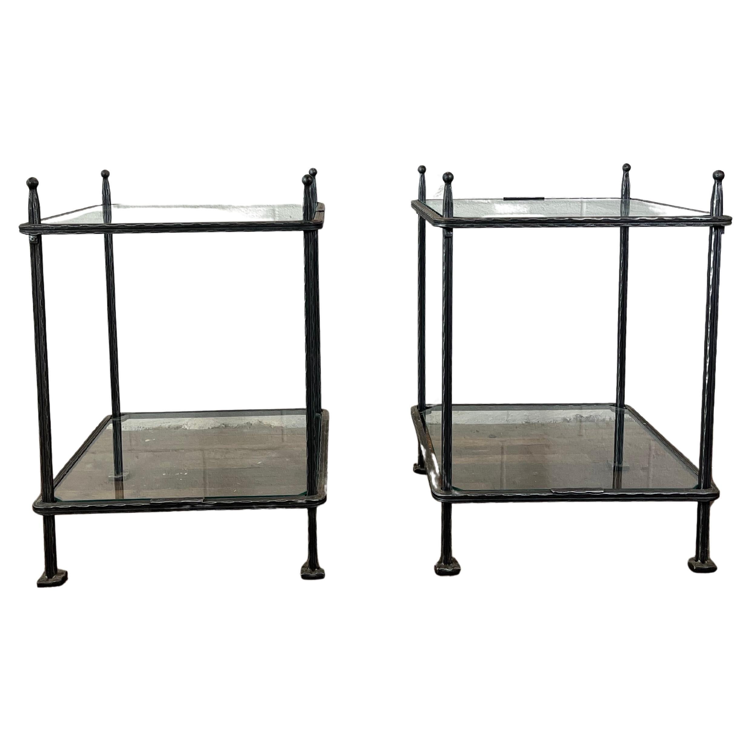 Paire de tables d'appoint en fer Claudio Rayes en vente