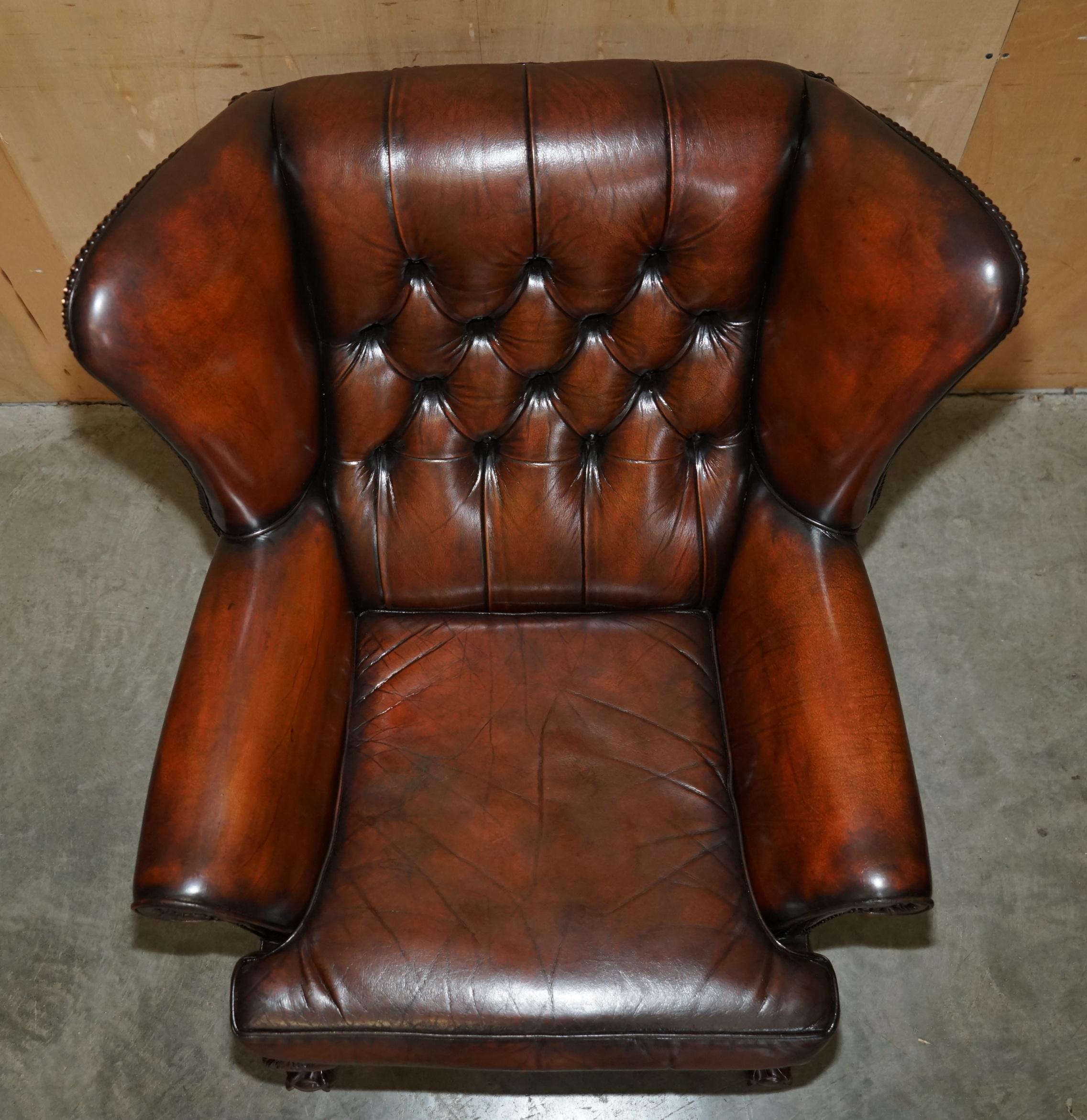 Mid-20th Century PAIR OF CLAW & BALL FEET CHESTERFIELD TUFTED BROWN LEATHER WINGBACK ARMCHAIRs For Sale