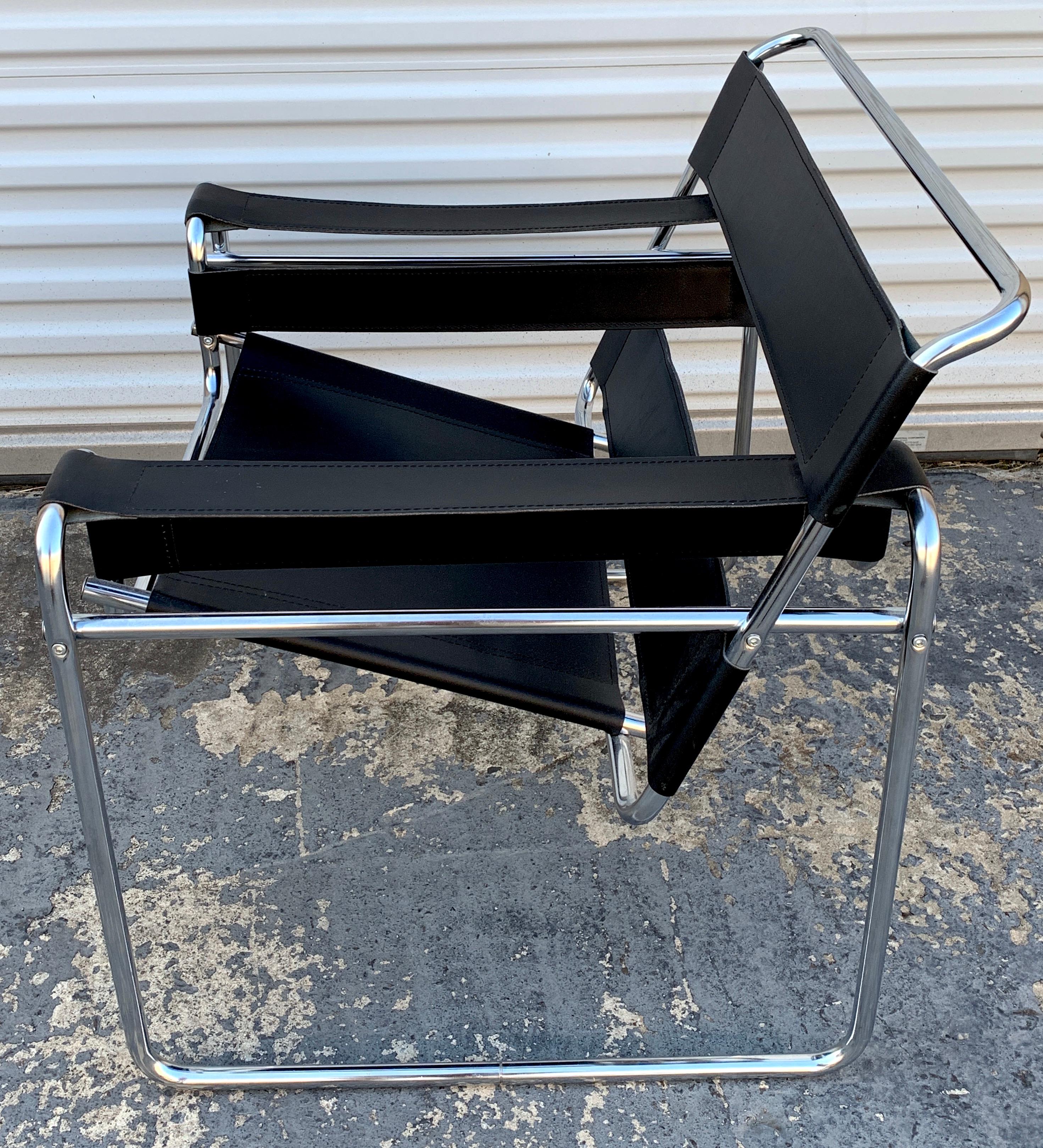 Pair of Clean Vintage Black Leather and Chrome B-3 Wassily Chairs 2