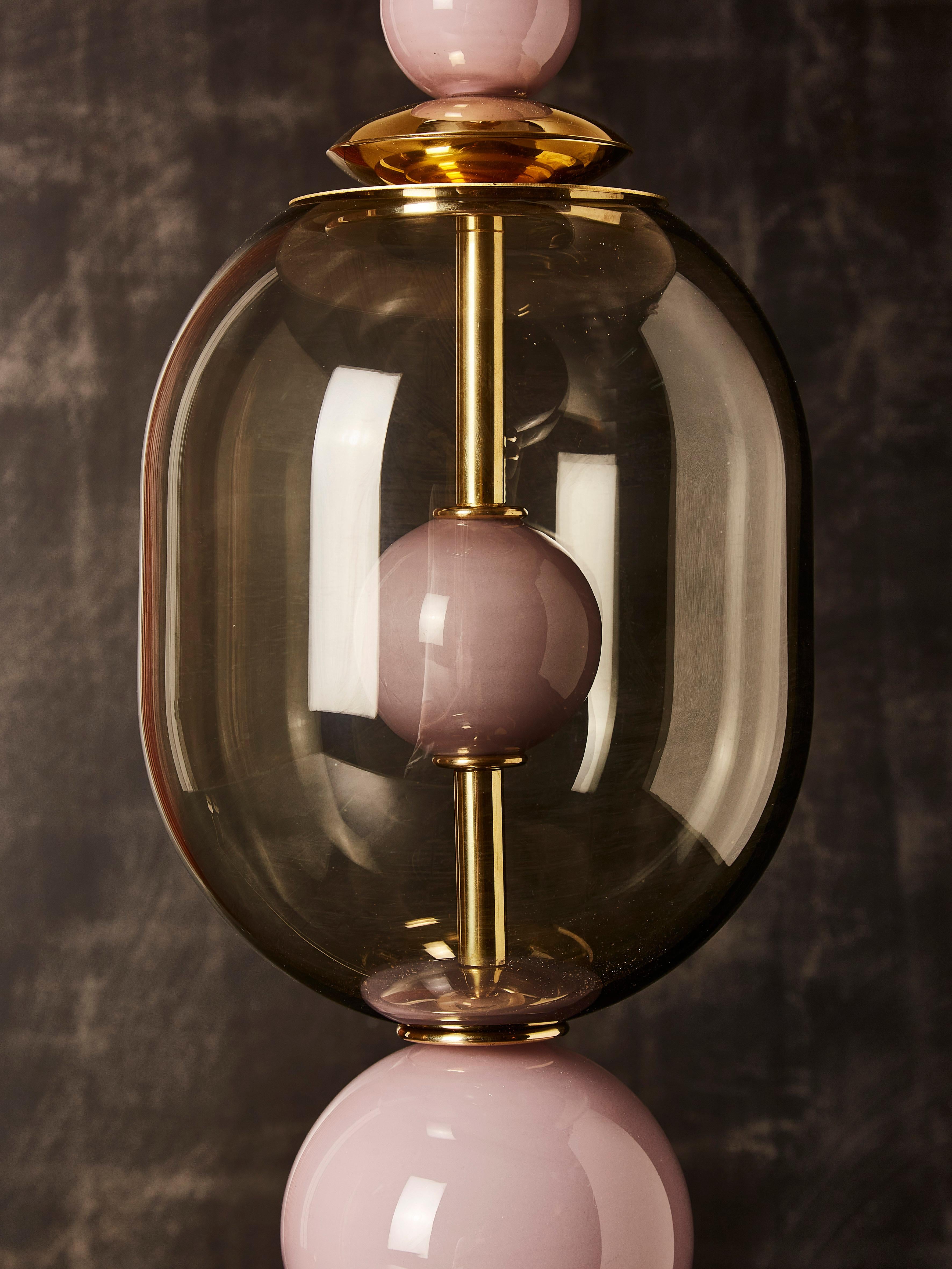Mid-Century Modern Pair of Clear and Pink Murano Glass and Brass Table Lamps