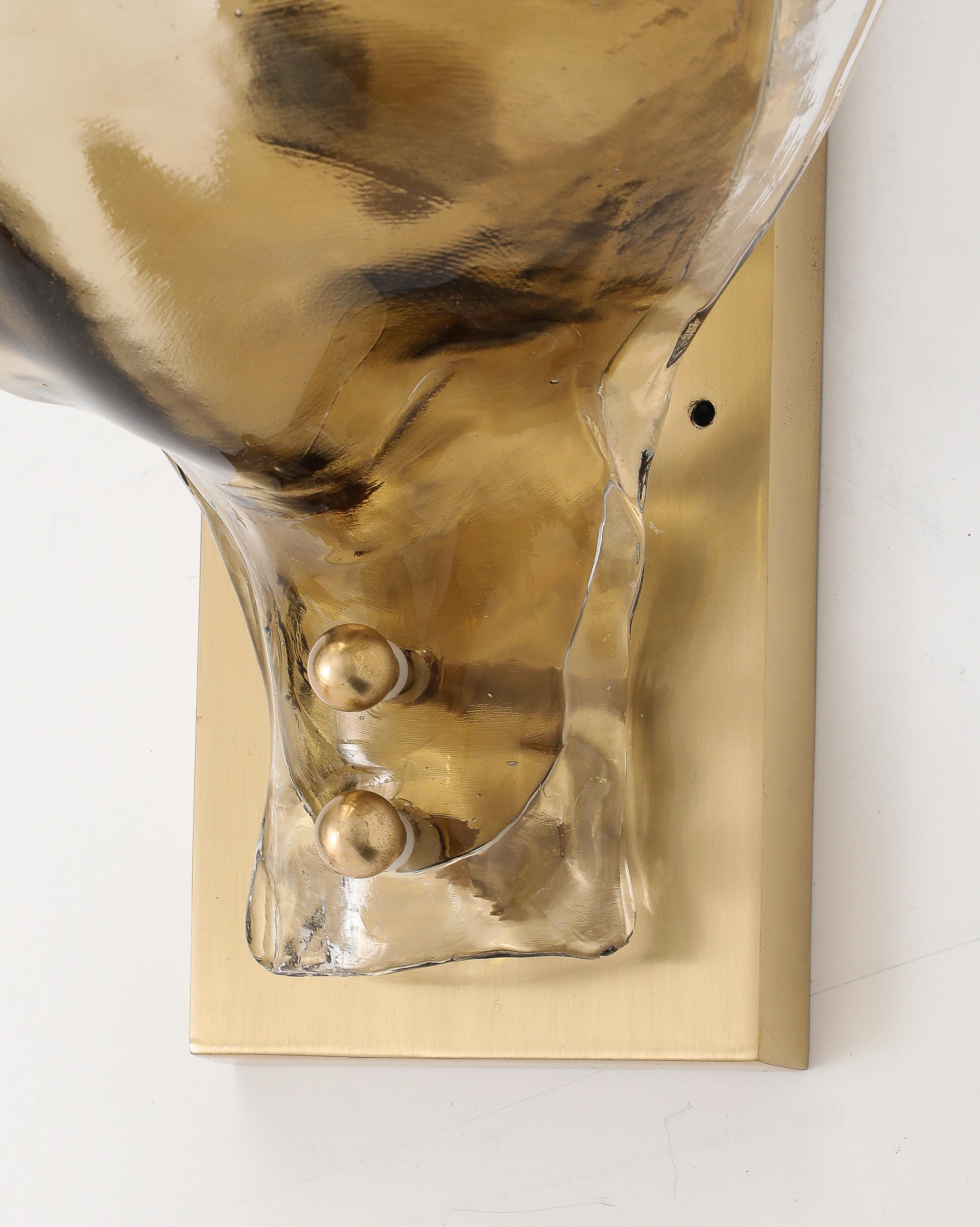 Ottone Coppia di lampade in vetro di Murano trasparente e tabacco di Mazzega Murano (due coppie disponibili) in vendita