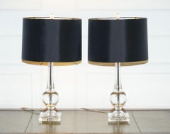 PAIR OF CLEAR GLASS TABLE LAMPS WiTH SCHWARZE SHADES
