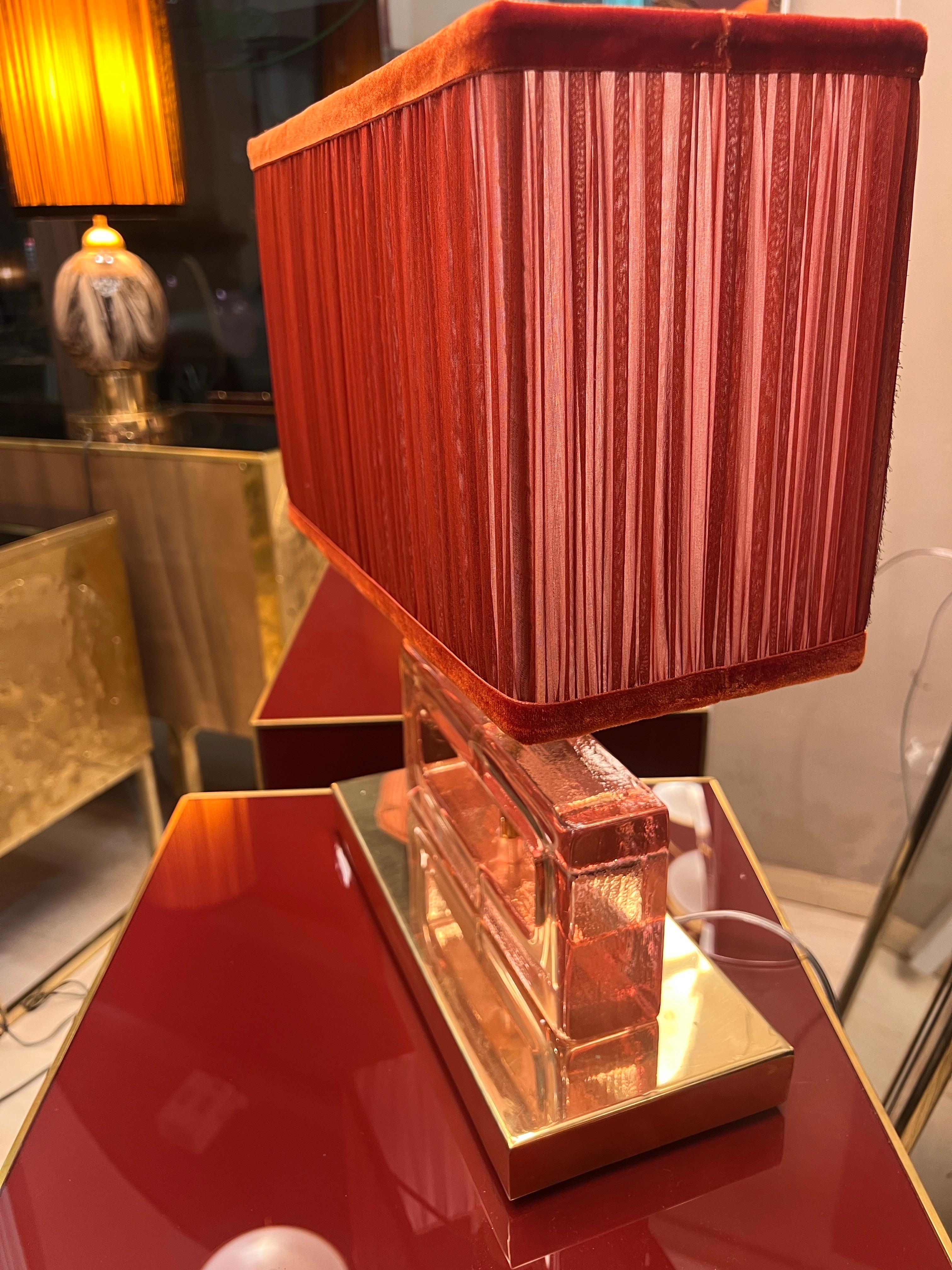 Pareja de Lámparas de Bloque de Cristal de Murano Transparente Efecto Hielo Rosa con nuestras Pantallas Latón en venta