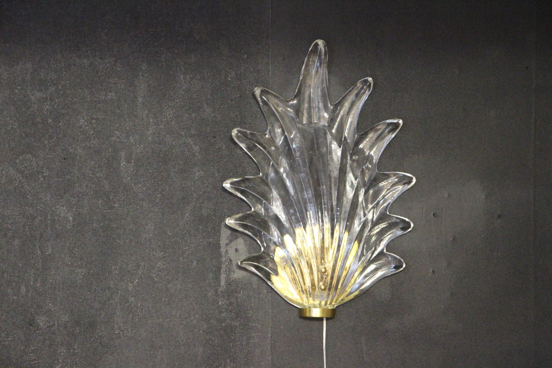 Pair of Clear Murano Glass Leaf and Brass Sconces in Barovier Style For Sale 10