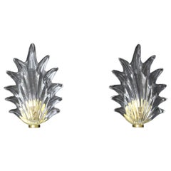 Coppia di lampade a foglia in vetro di Murano trasparente e ottone in stile Barovier
