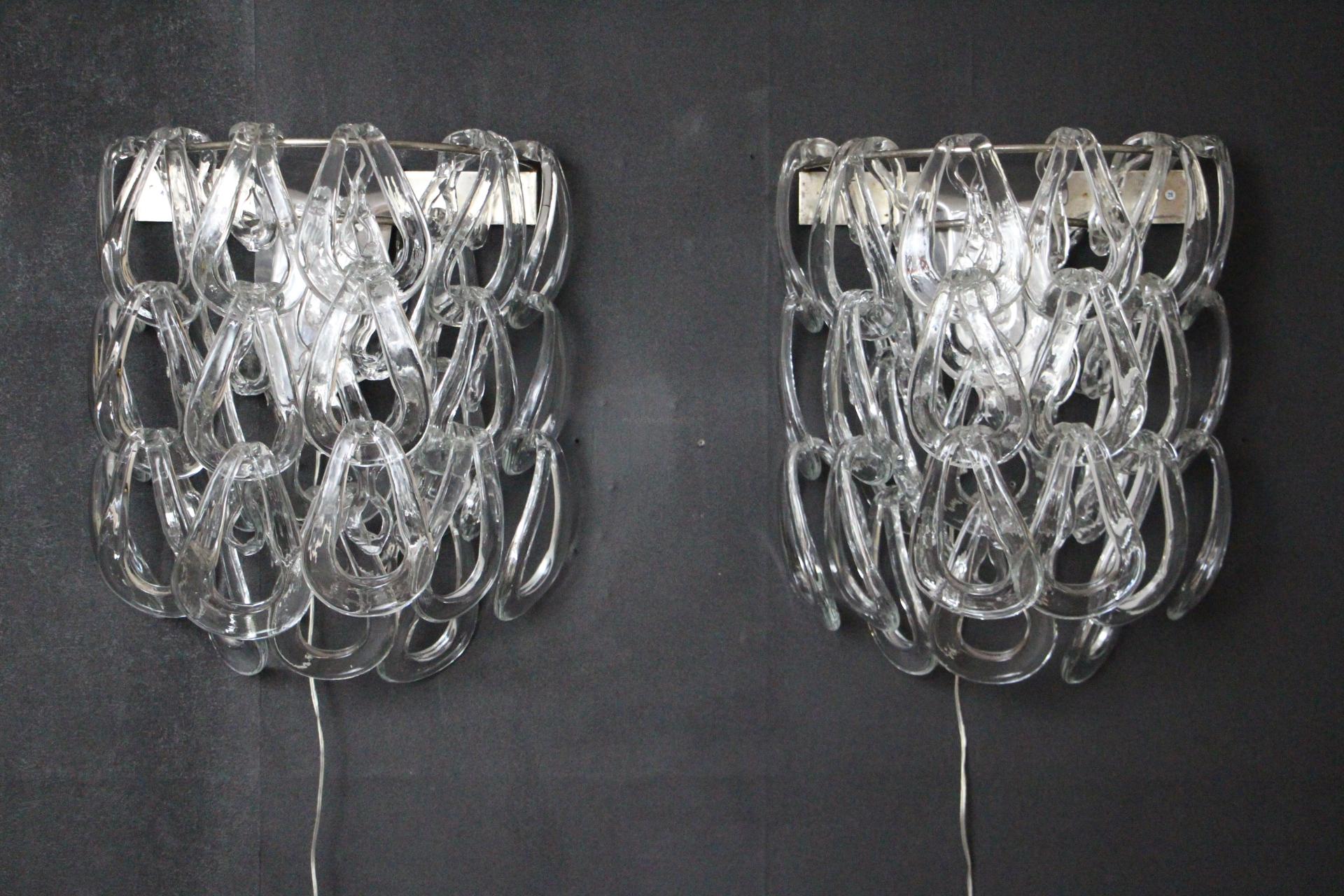 Mid-Century moderno Coppia di applique in vetro di Murano trasparente di Angelo Mangiarotti per Vistosi, applique da parete in vendita