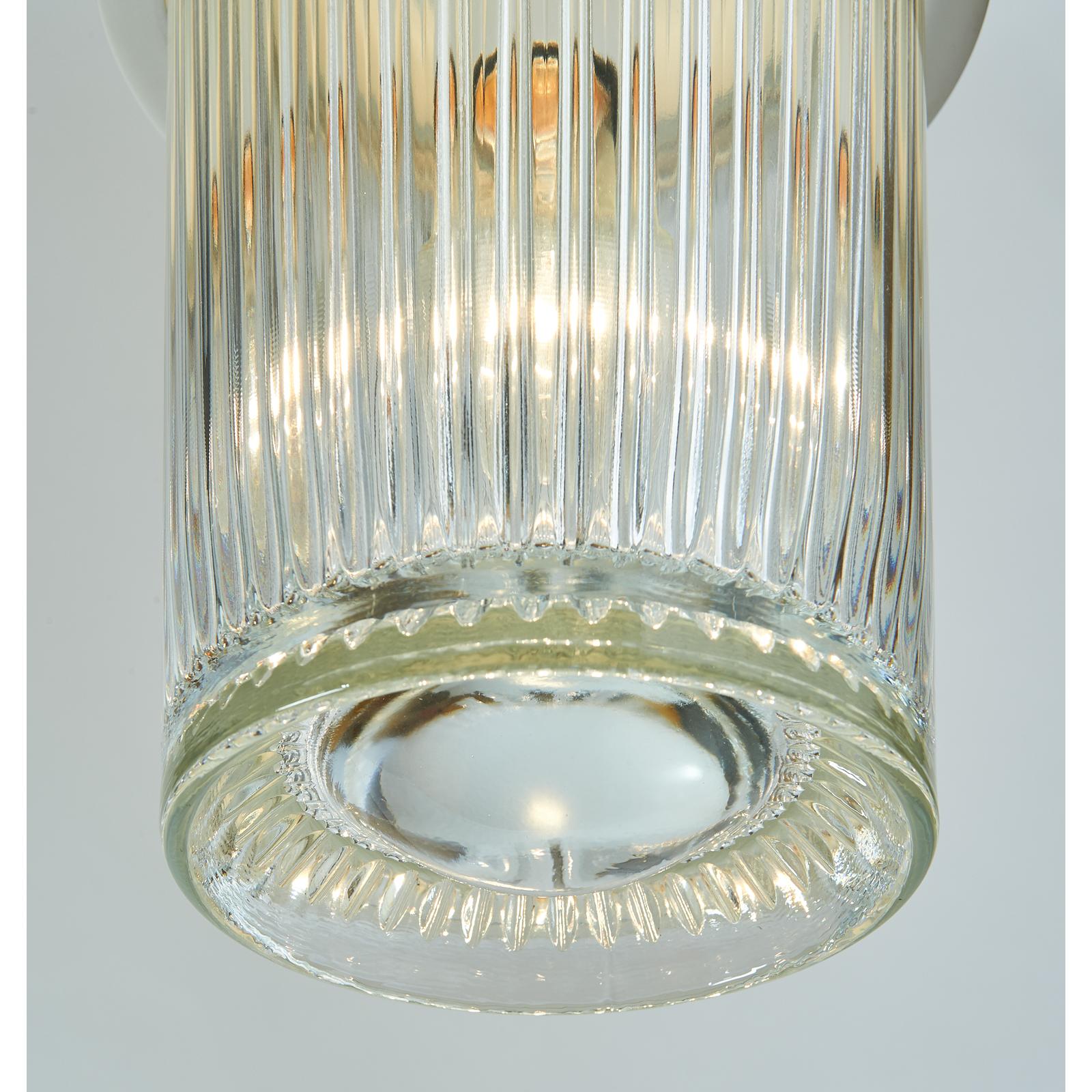Pair of Clear Ribbed Glass Lanterns with Central Oculus Lens In Good Condition For Sale In New York, NY