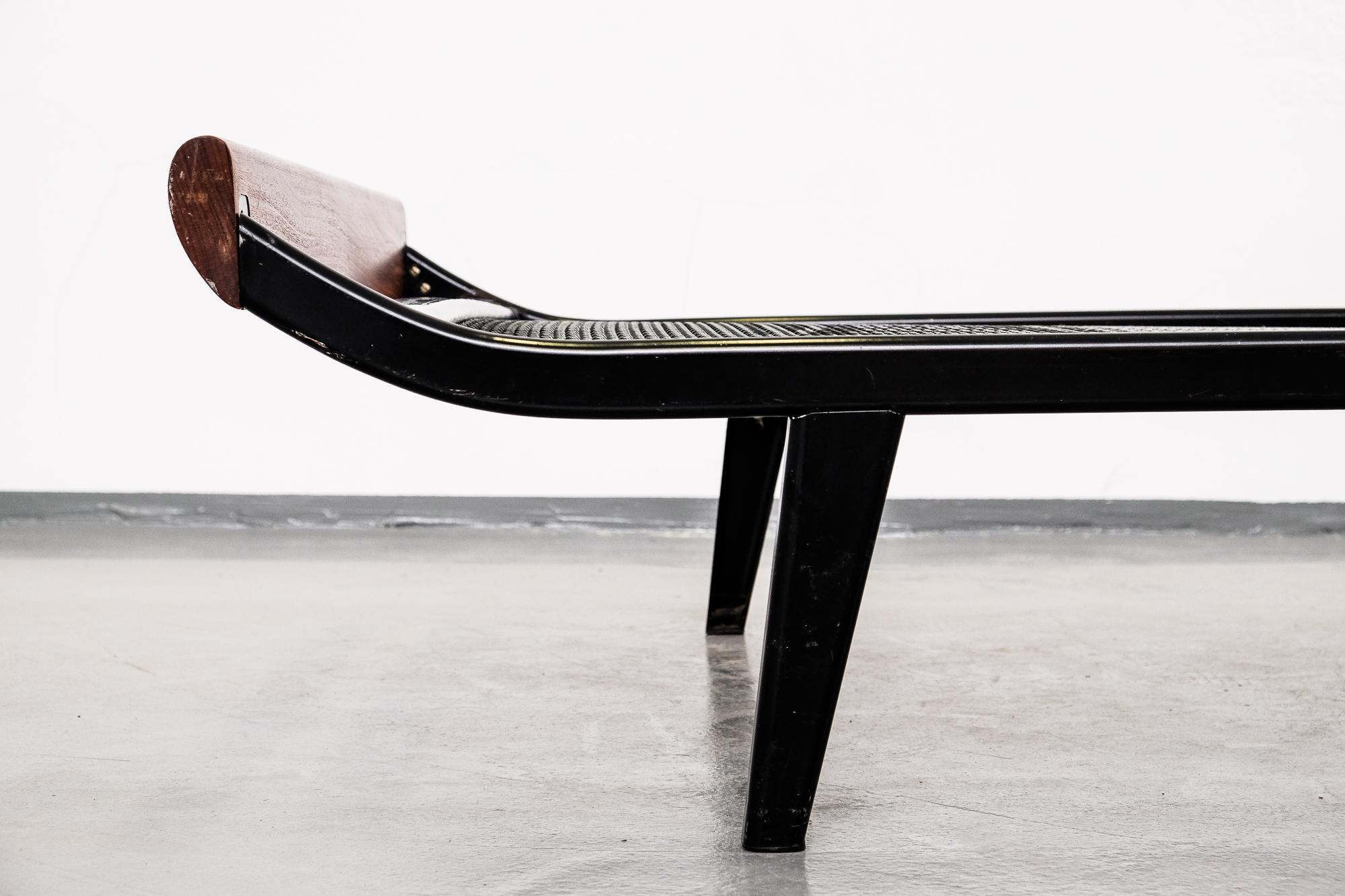 Metal Pair of ”Cleopatra” Daybeds by André Cordemeijer for Auping, 1950s