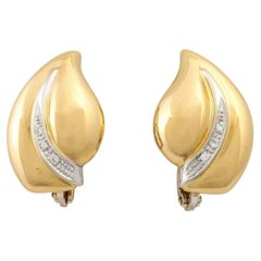 Pair of Clip-On Earrings with 6 Diamonds