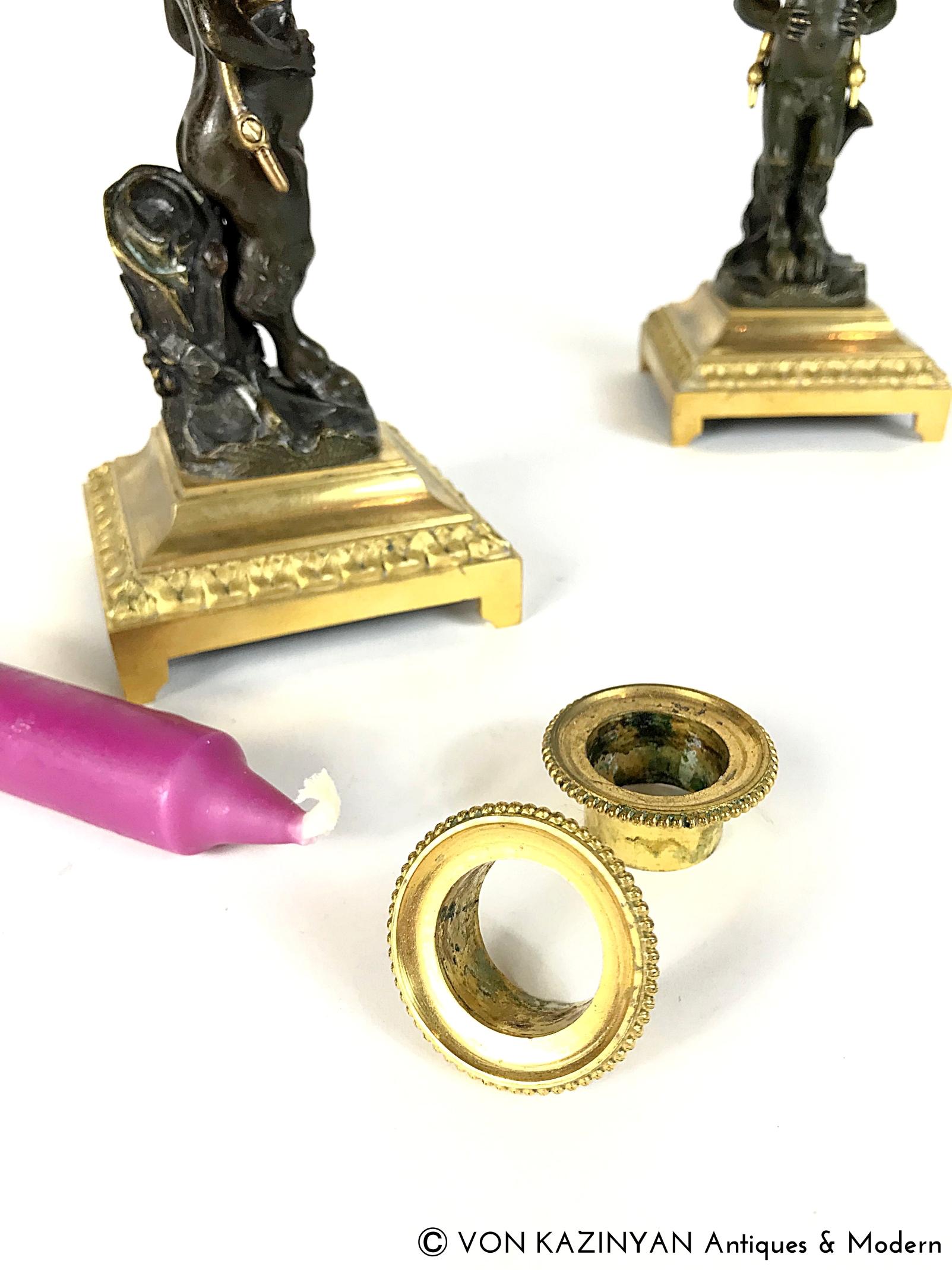 Paar Clodion-Satyr-Kandelaber aus vergoldeter und patinierter Bronze, 19. Jahrhundert, Frankreich im Zustand „Gut“ im Angebot in Biebergemund, Hessen