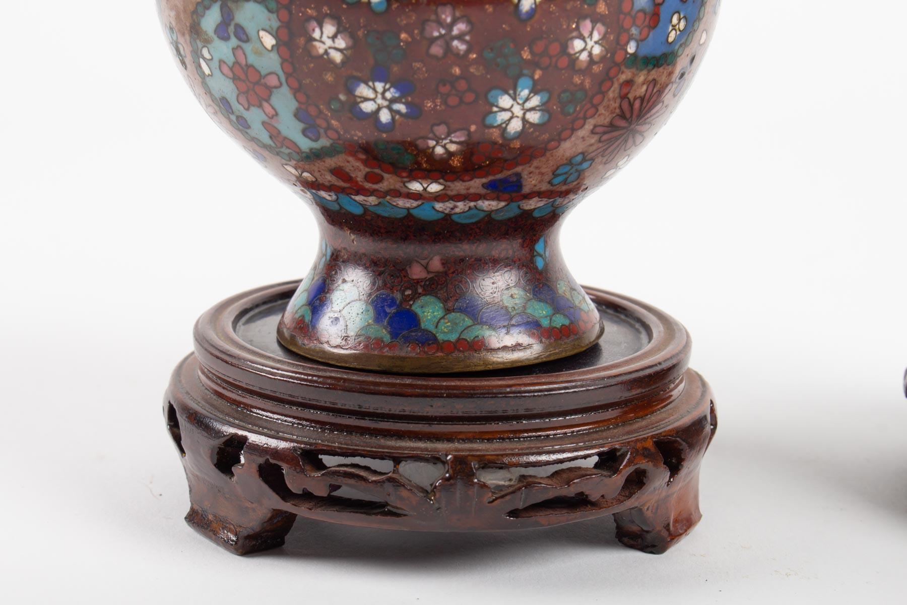 20th Century Pair of Cloisonné Bronze Vases, Japan, Circa 1900 For Sale