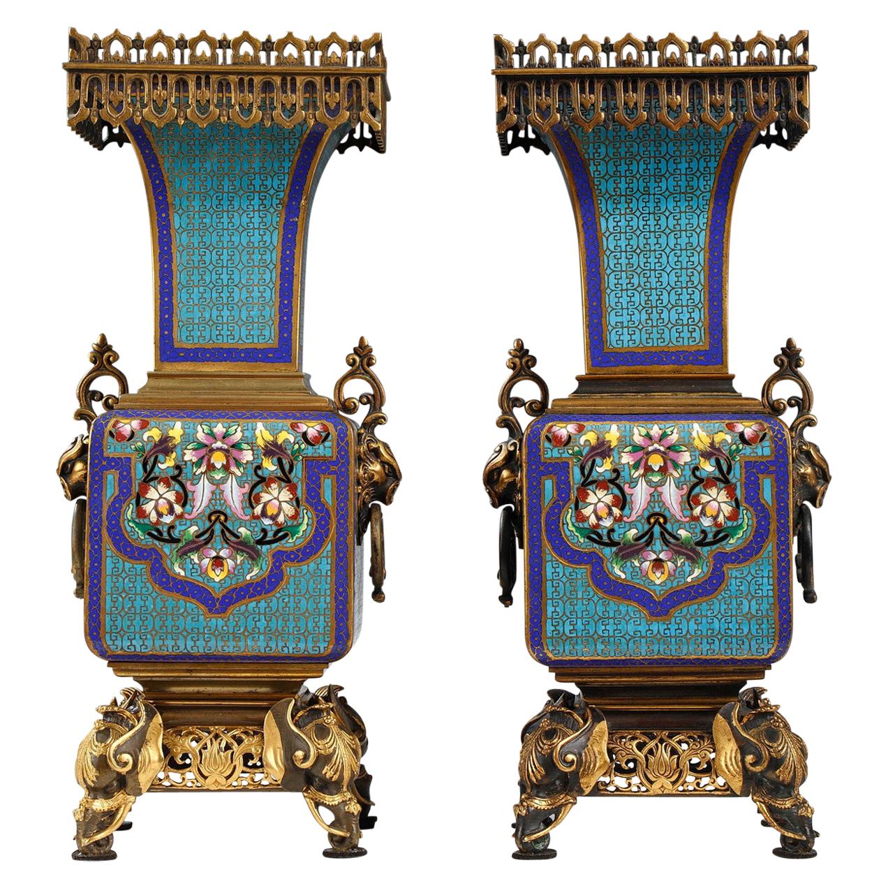 Paire de vases cloisonnés attribués à A. Giroux, France, vers 1860