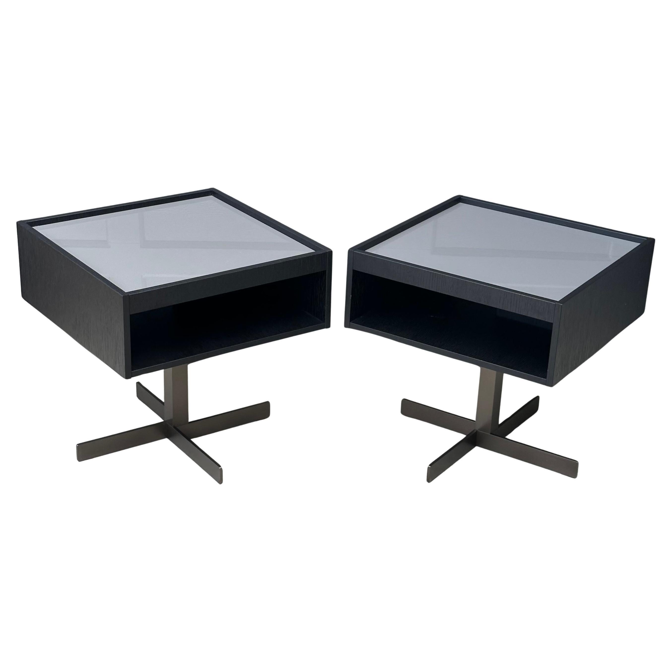 Pareja de mesillas de noche / mesas auxiliares "Close" de Rodolfo Dordoni para Minotti en venta