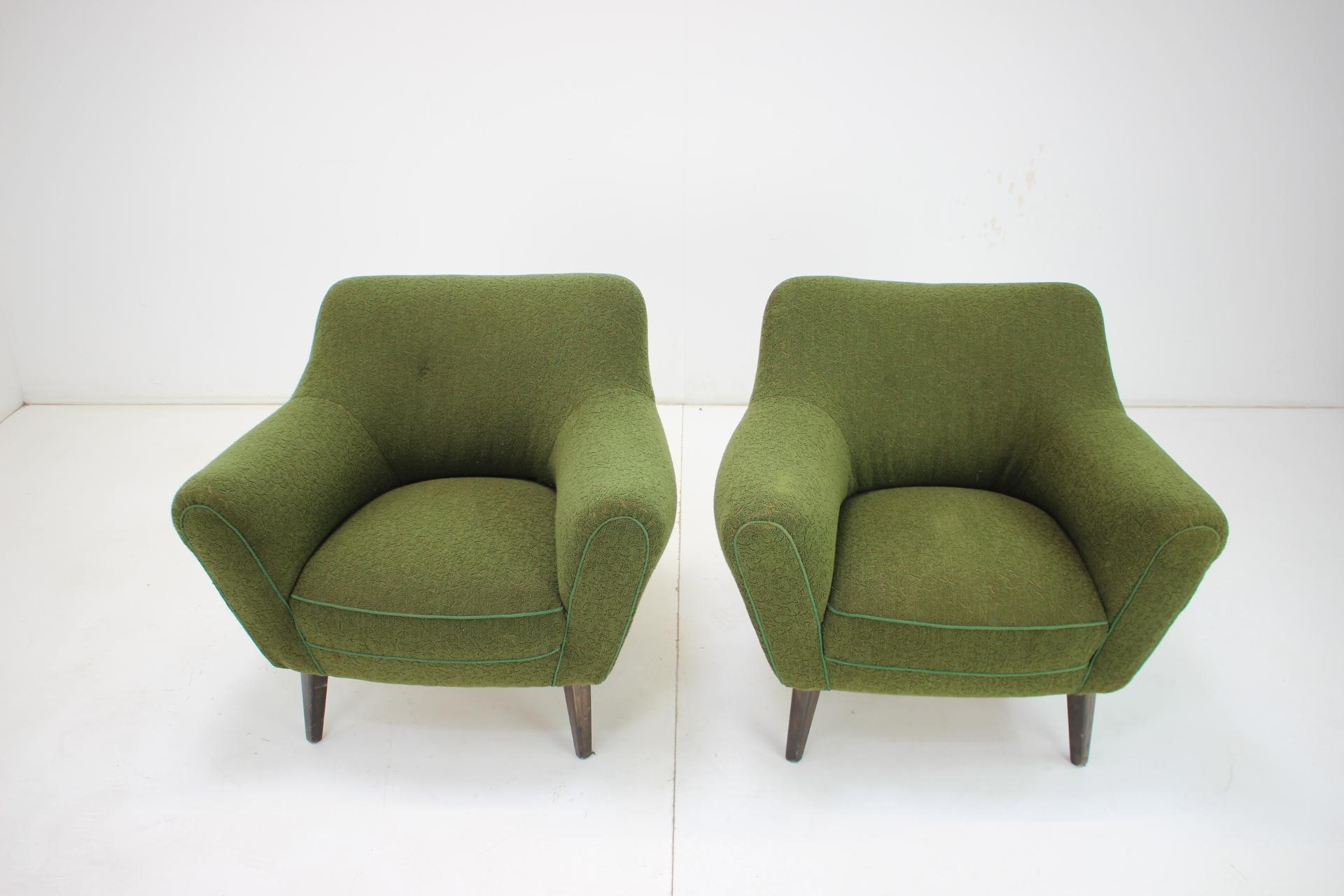 Mid-Century Modern Pair of Club Armchairs, 1970s For Sale