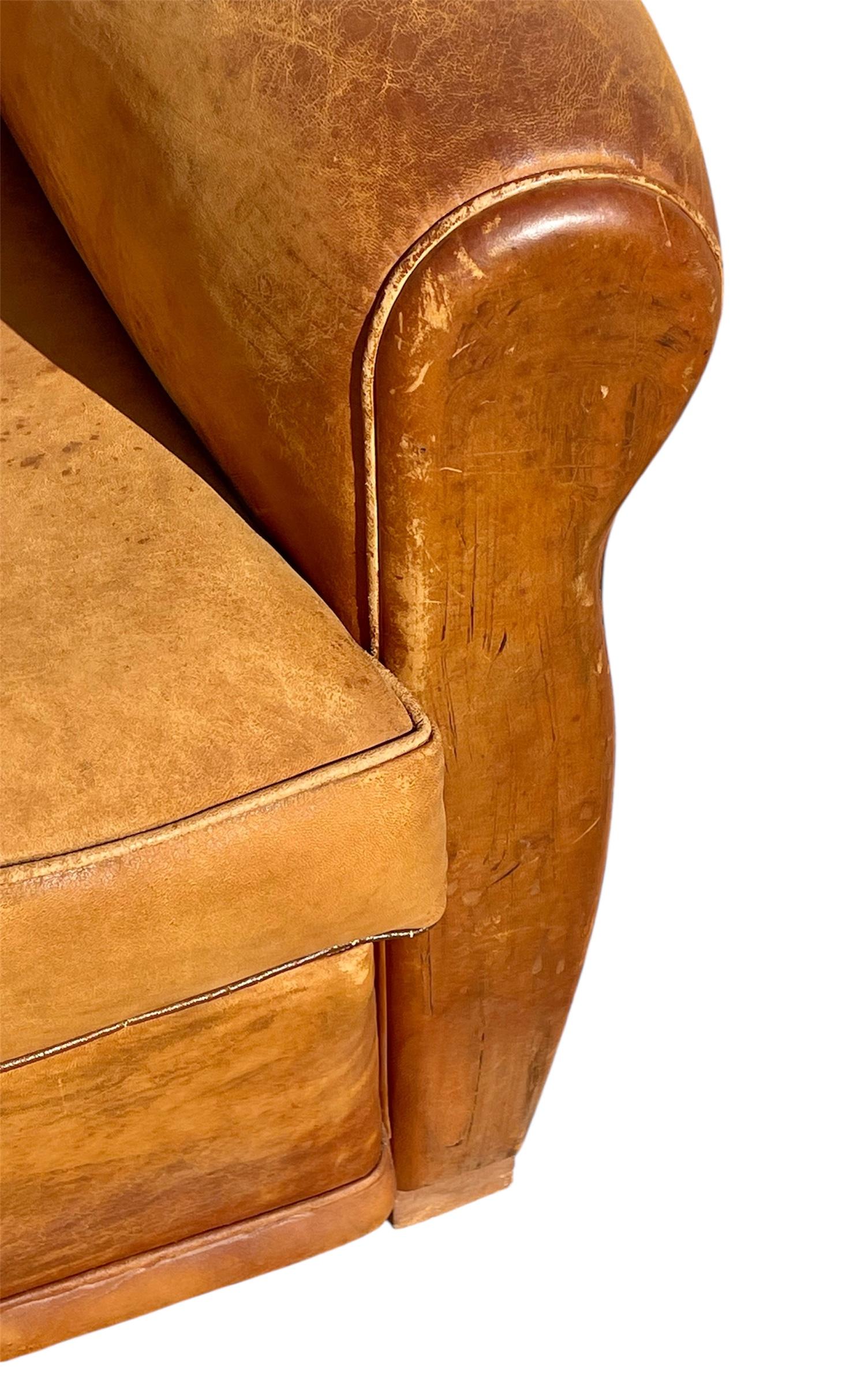 Cuir Pair Of Club Armchairs , Circa 1930 en vente