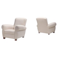 Paire de fauteuils de club à accoudoirs arrondis, Europe, années 1950