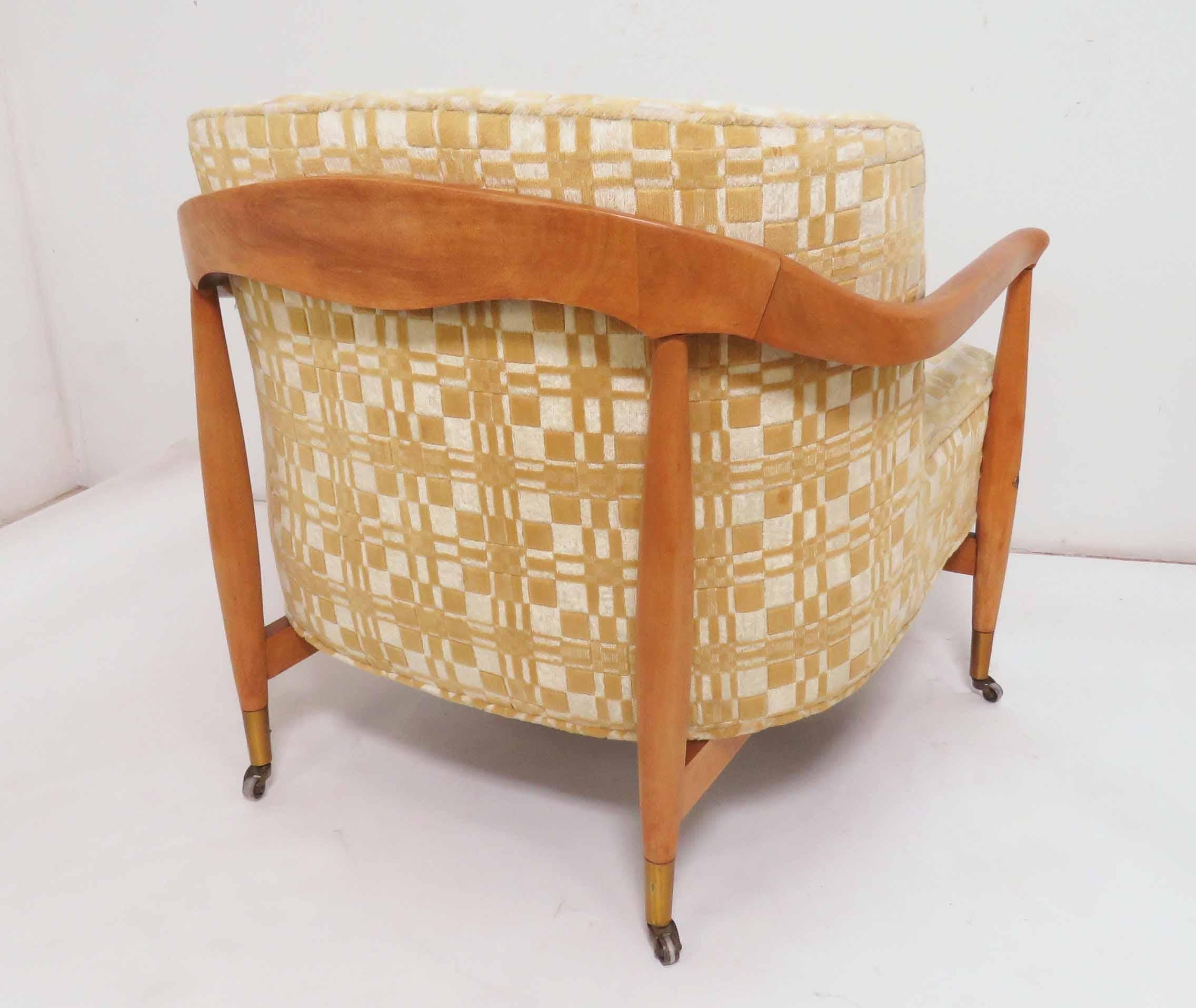 Mid-Century Modern Pair of Club Chairs in the Manner of Ib Kofod-Larsen for Selig