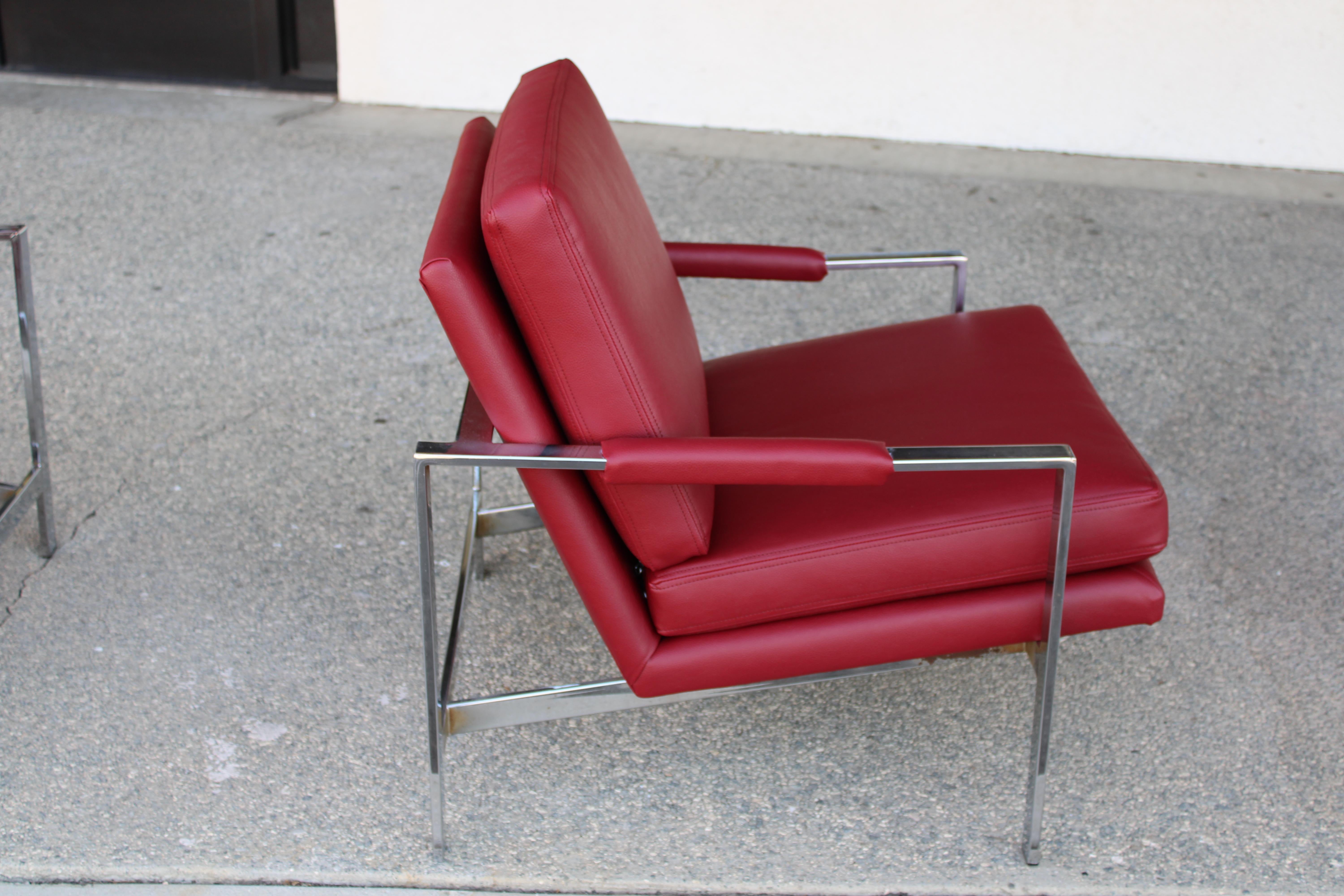 American Pair of Club Chairs in the Style of Milo Baughman