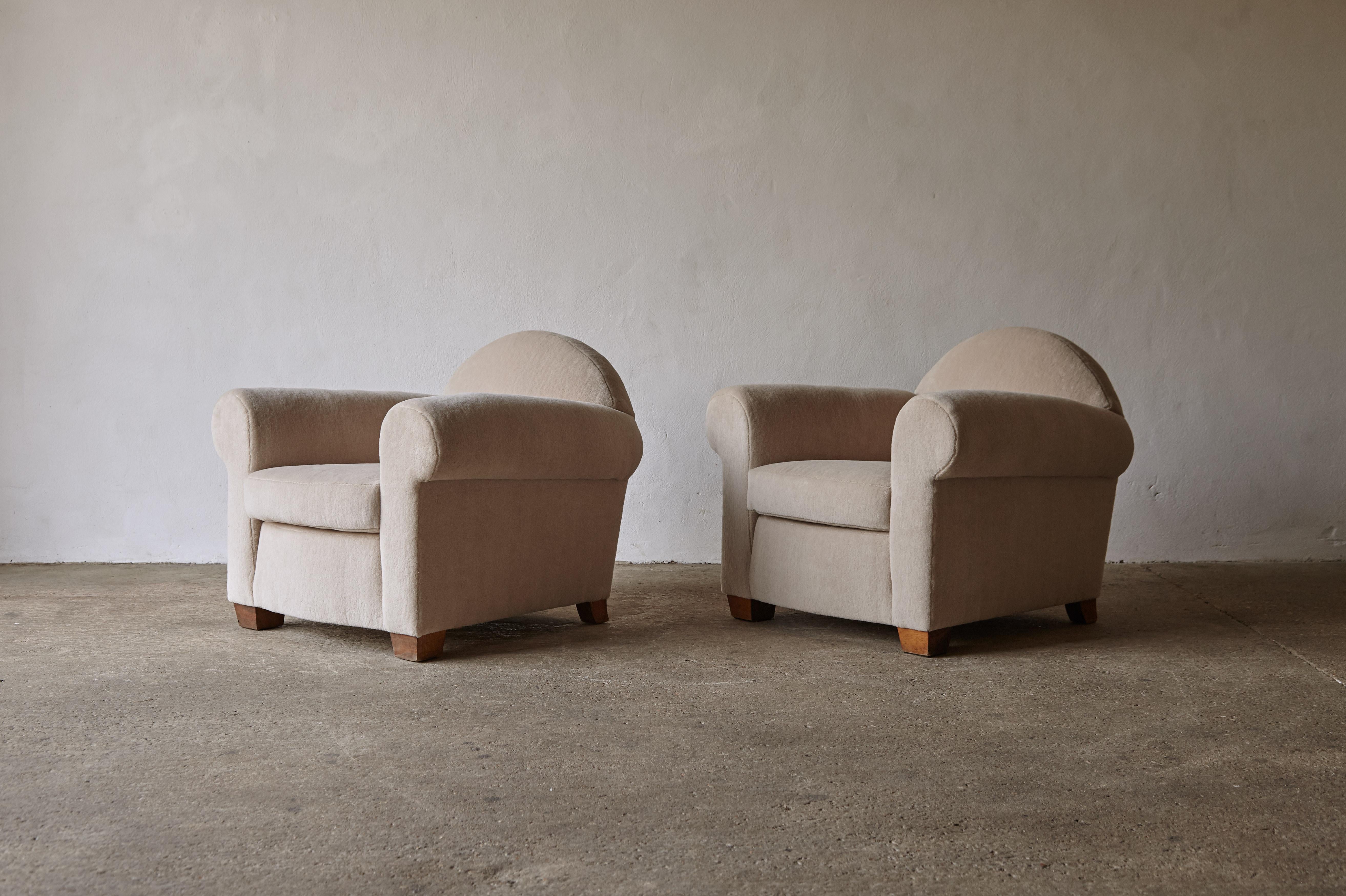 Mid-Century Modern Pair of Club Chairs, Newly Upholstered in Pure Alpaca, France, 1930s